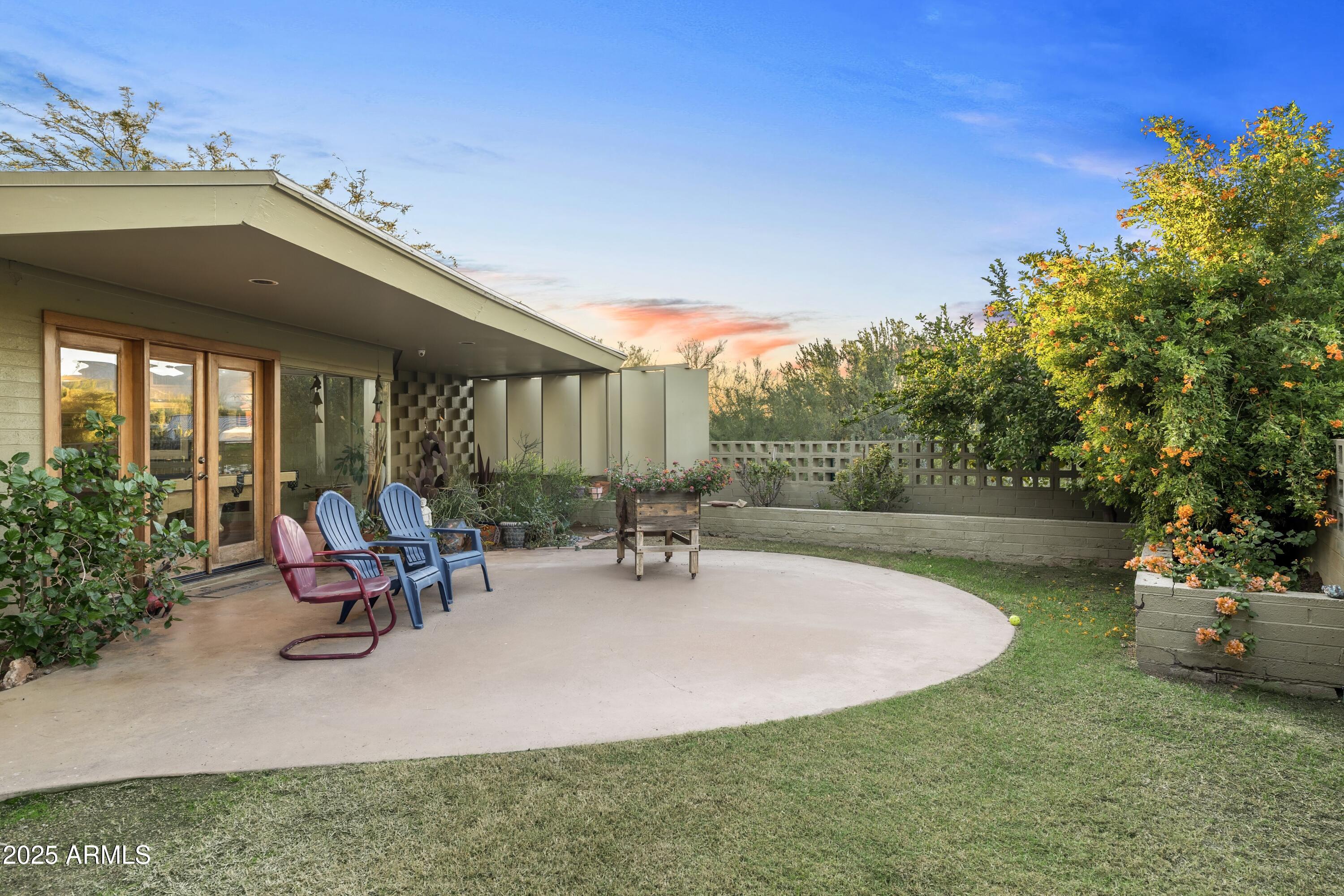 6306 N CAMELBACK MANOR Drive