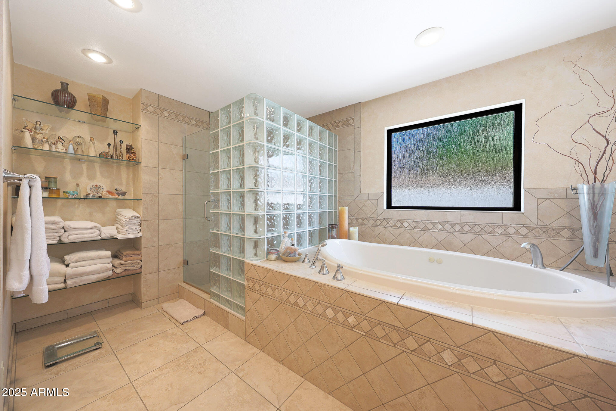 6009 E BETTY ELYSE Lane