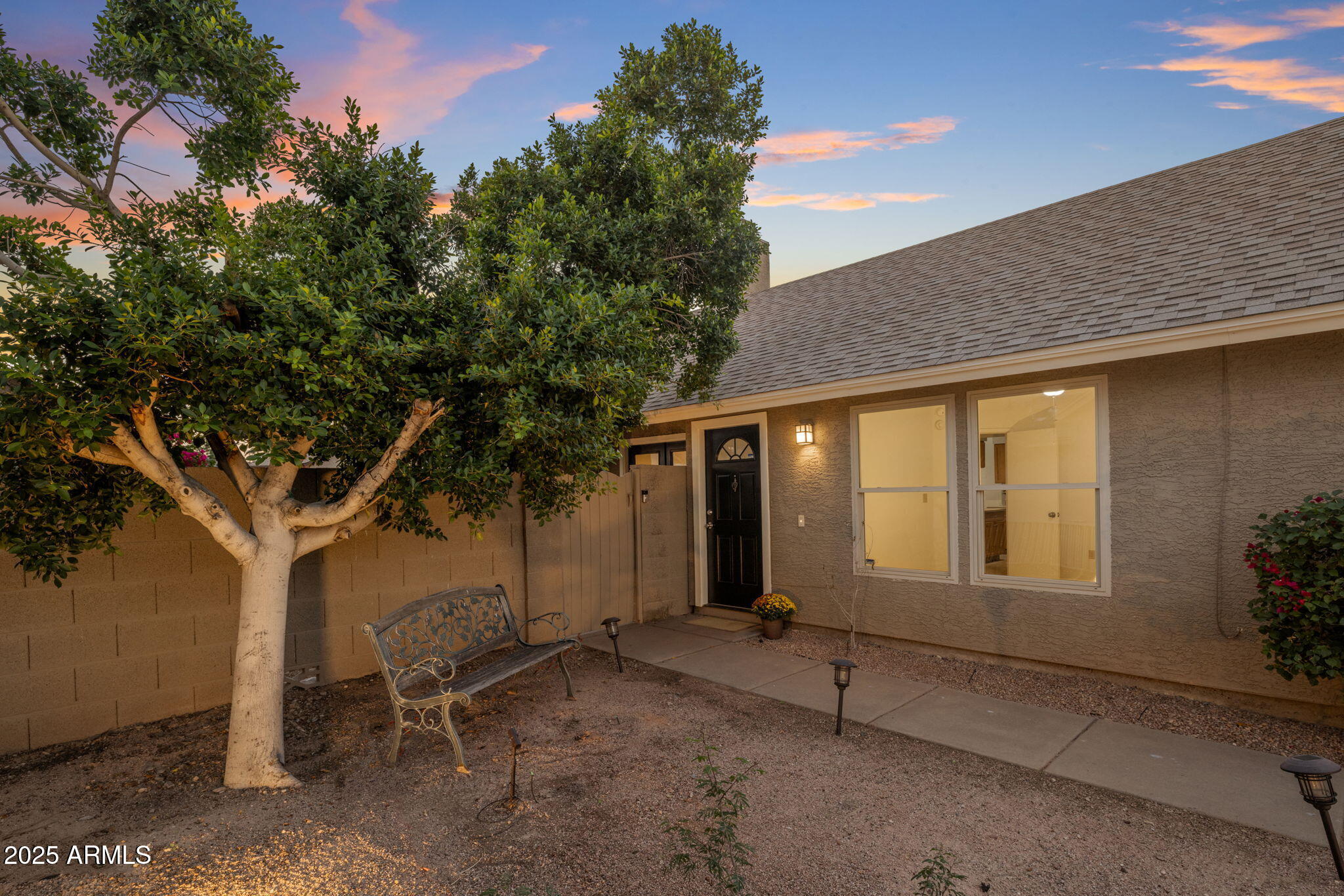 4039 E Alta Mesa Avenue