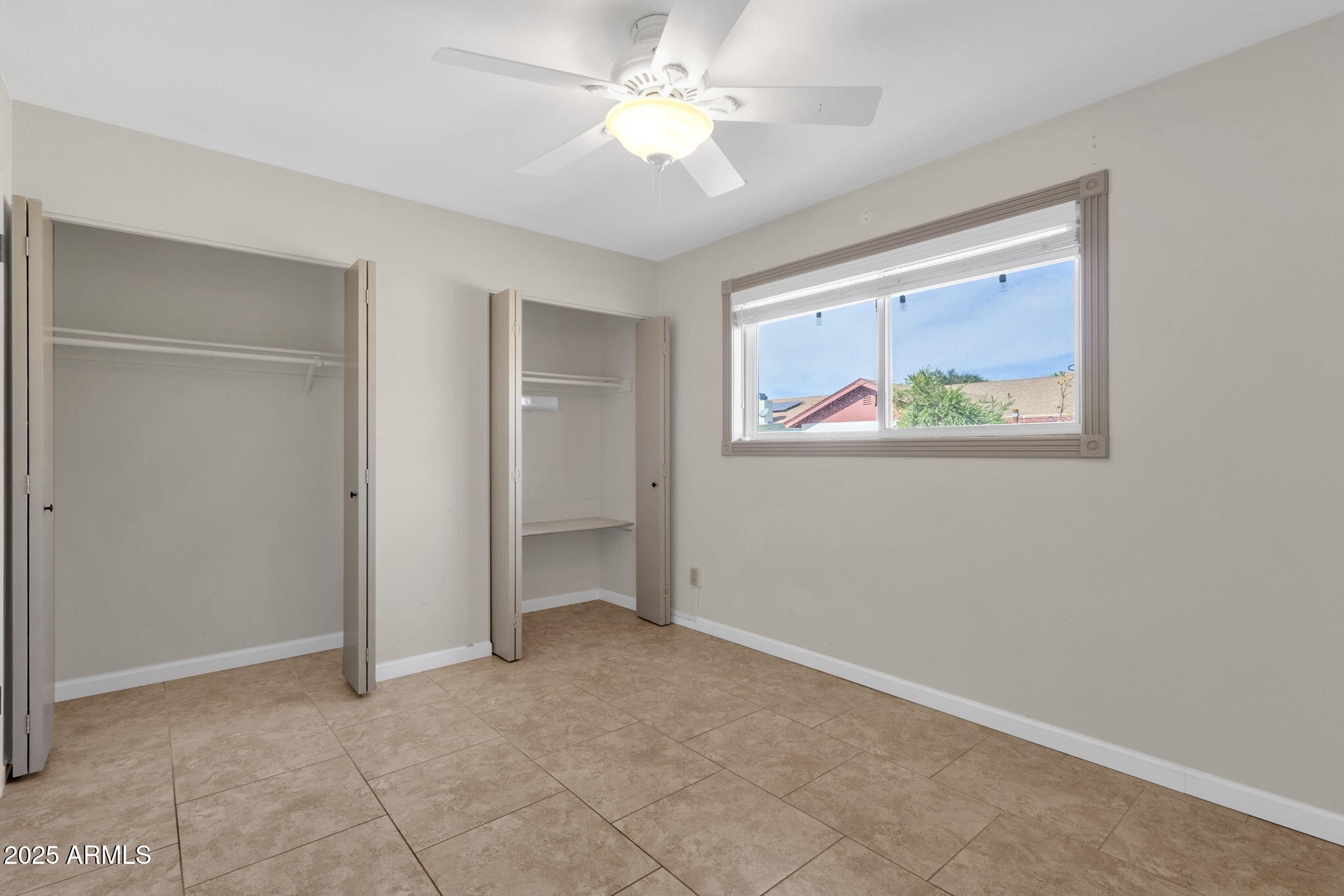 1704 E BELL DE MAR Drive