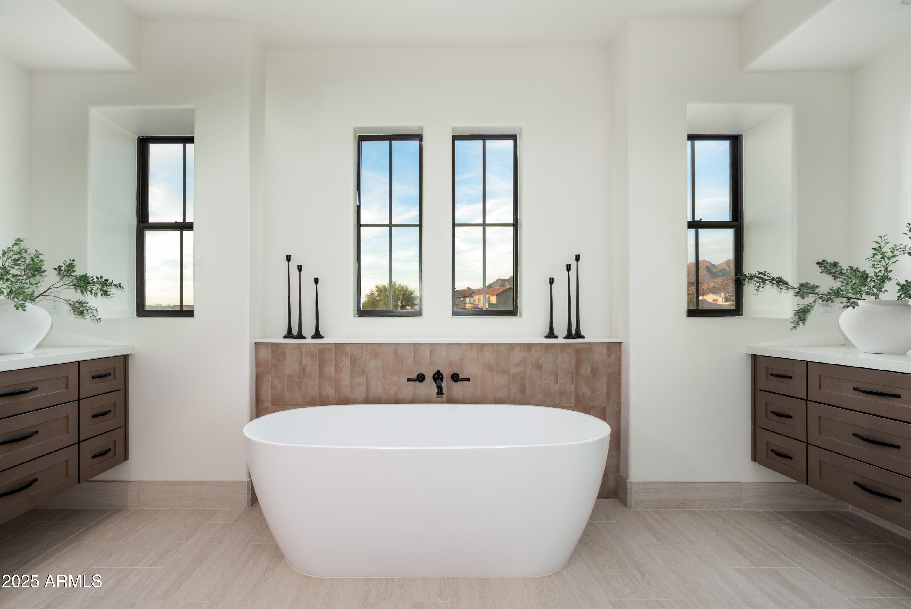 10050 E SOUTH BEND Drive