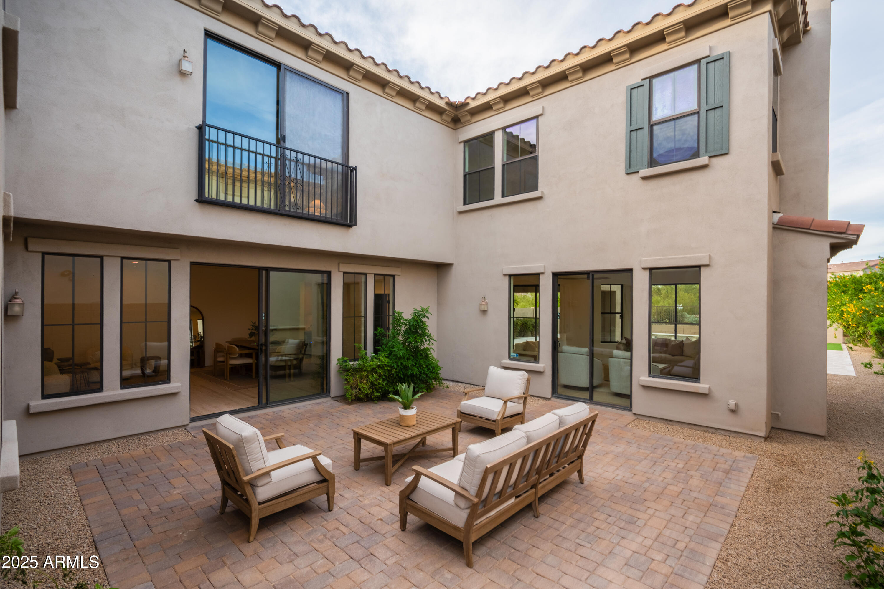 10050 E SOUTH BEND Drive