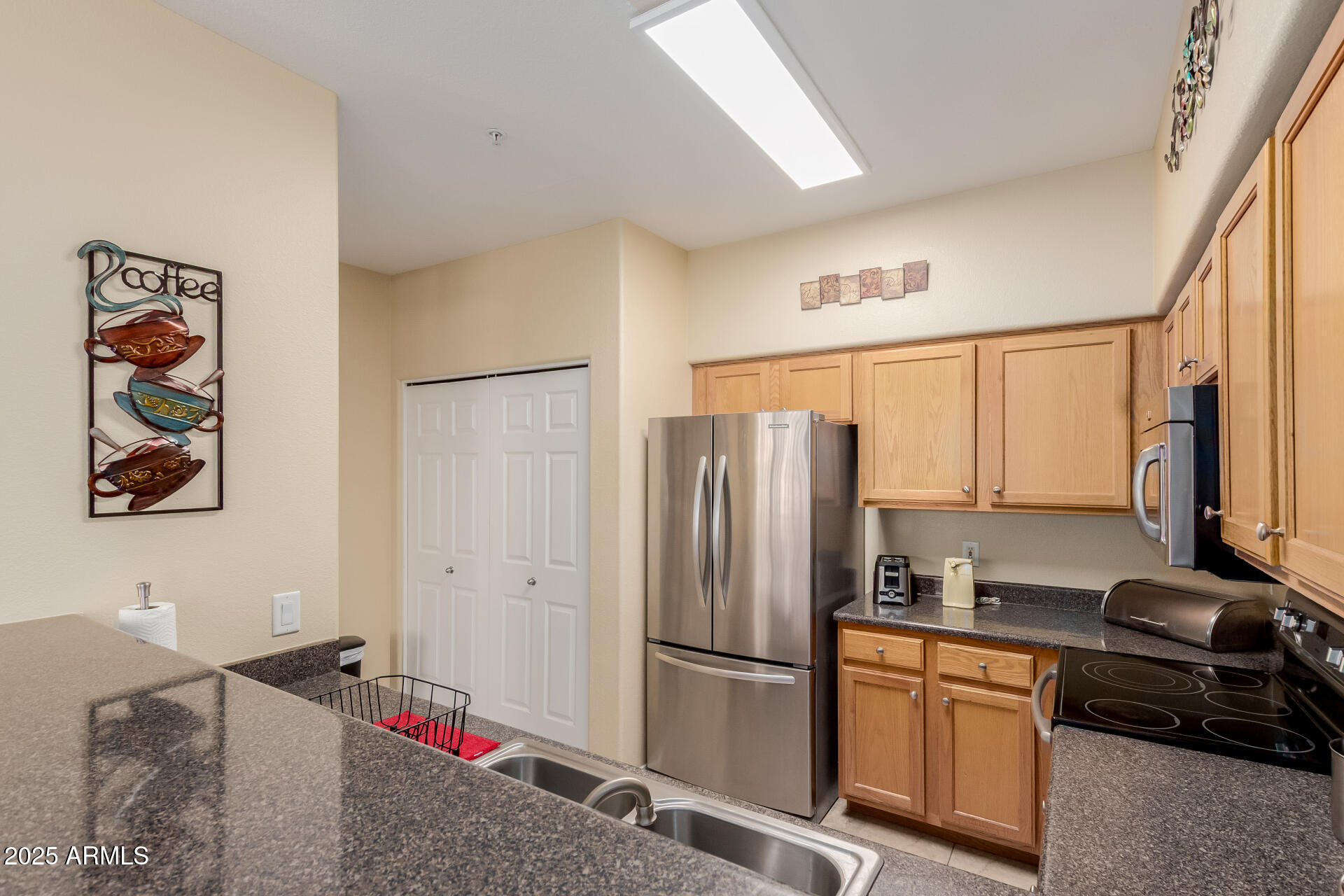 20100 N 78TH Place, 2181