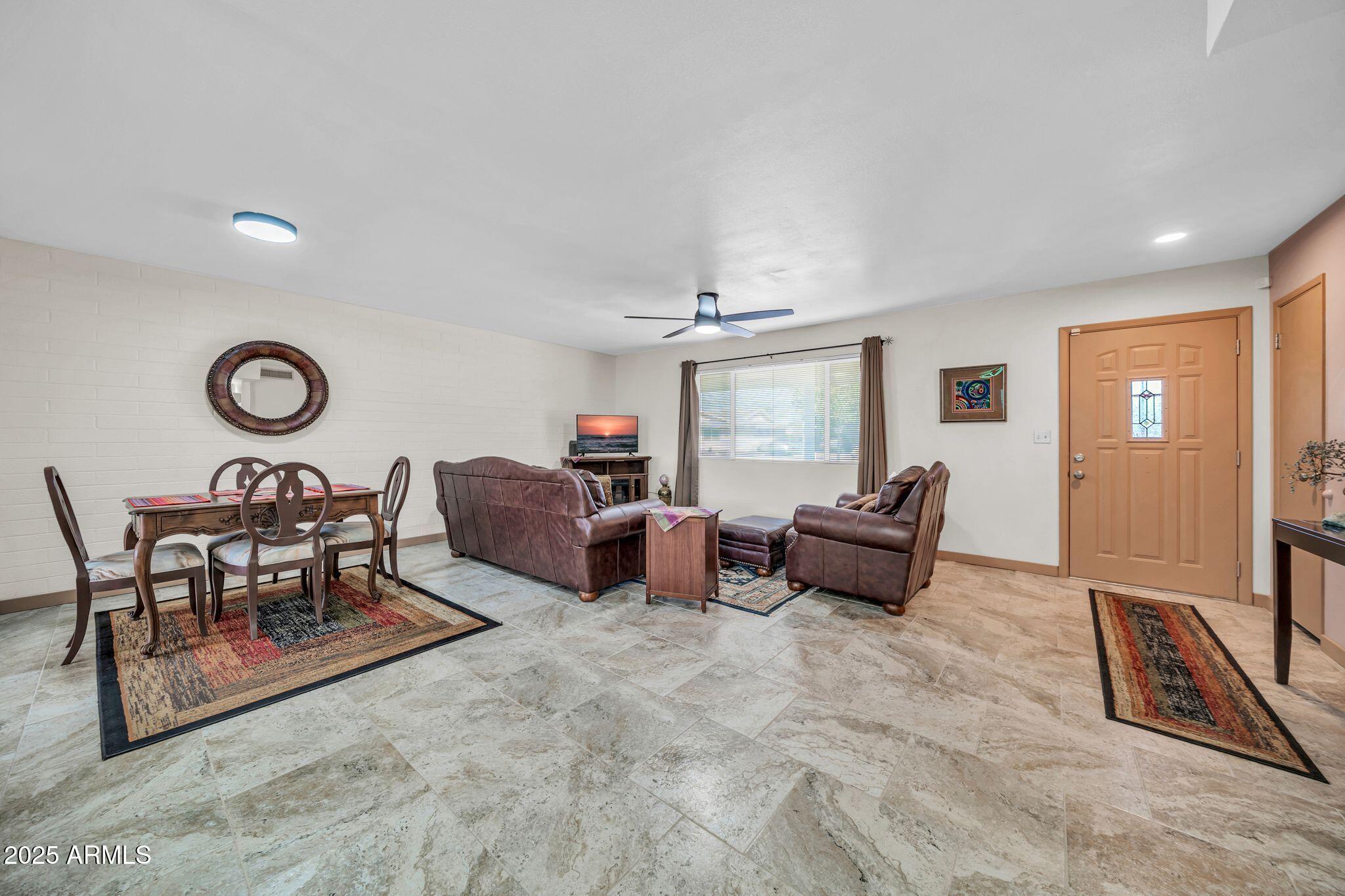 10517 W CUMBERLAND Drive