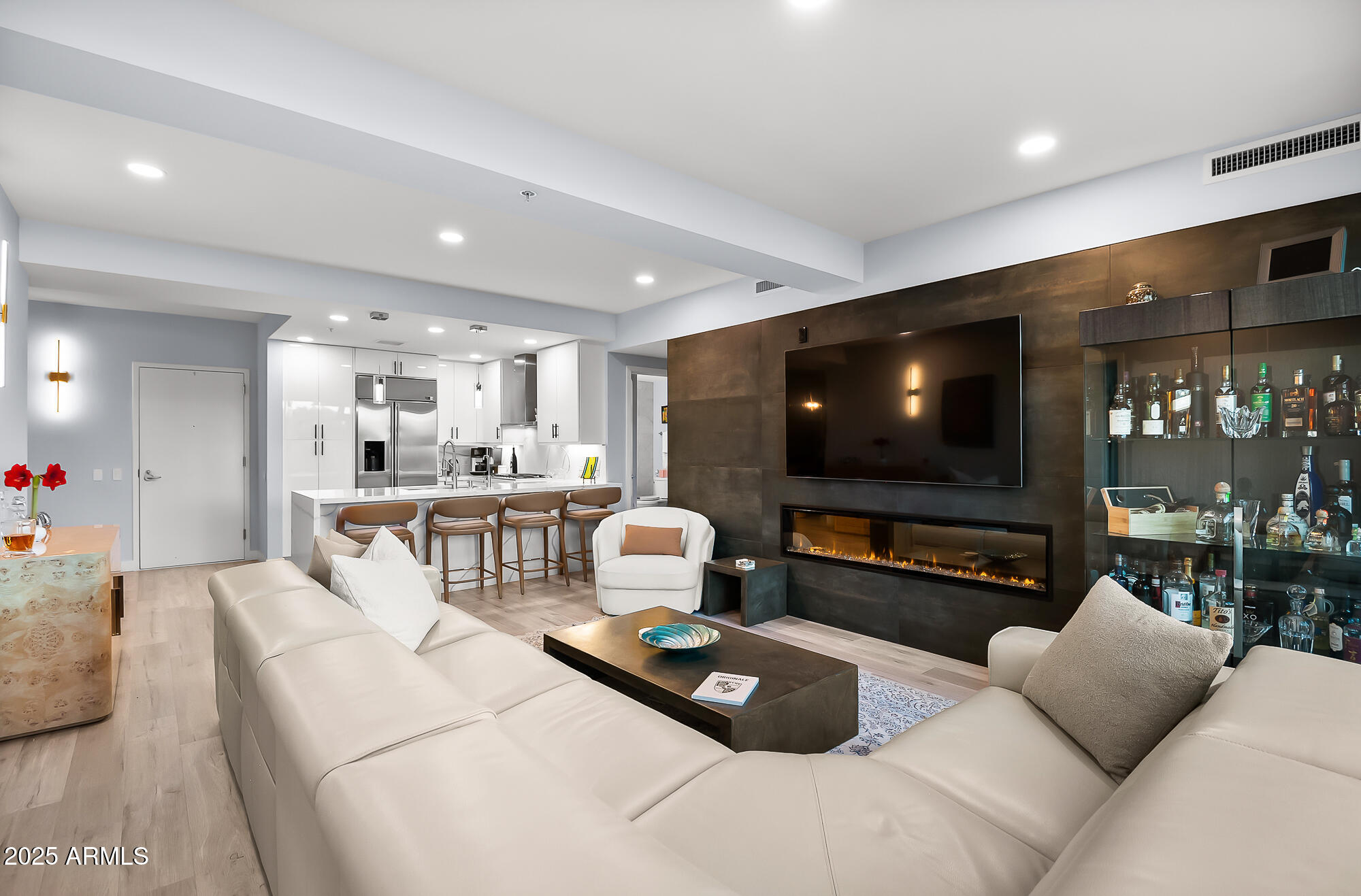 7167 E RANCHO VISTA Drive, 4007