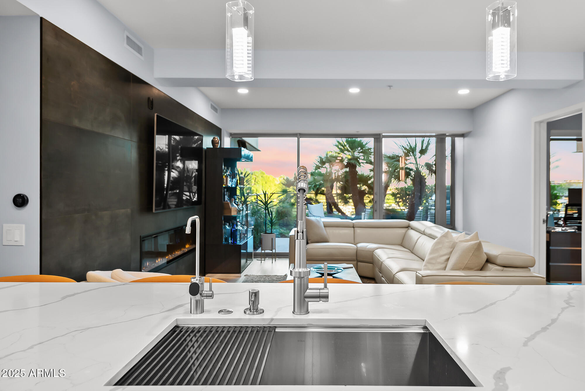 7167 E RANCHO VISTA Drive, 4007