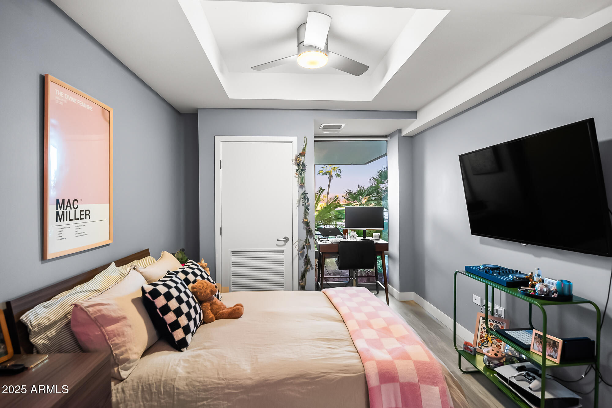 7167 E RANCHO VISTA Drive, 4007