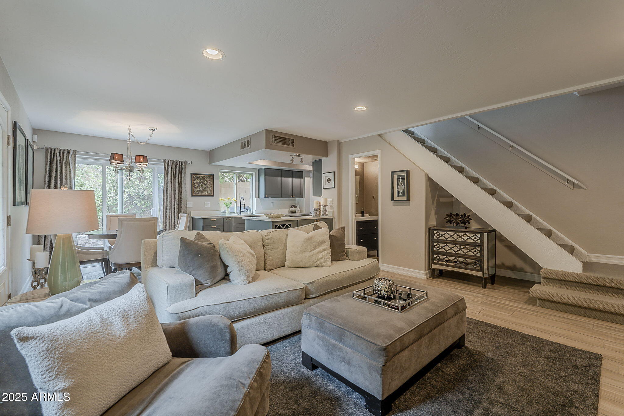 10409 N 10TH Street, 1