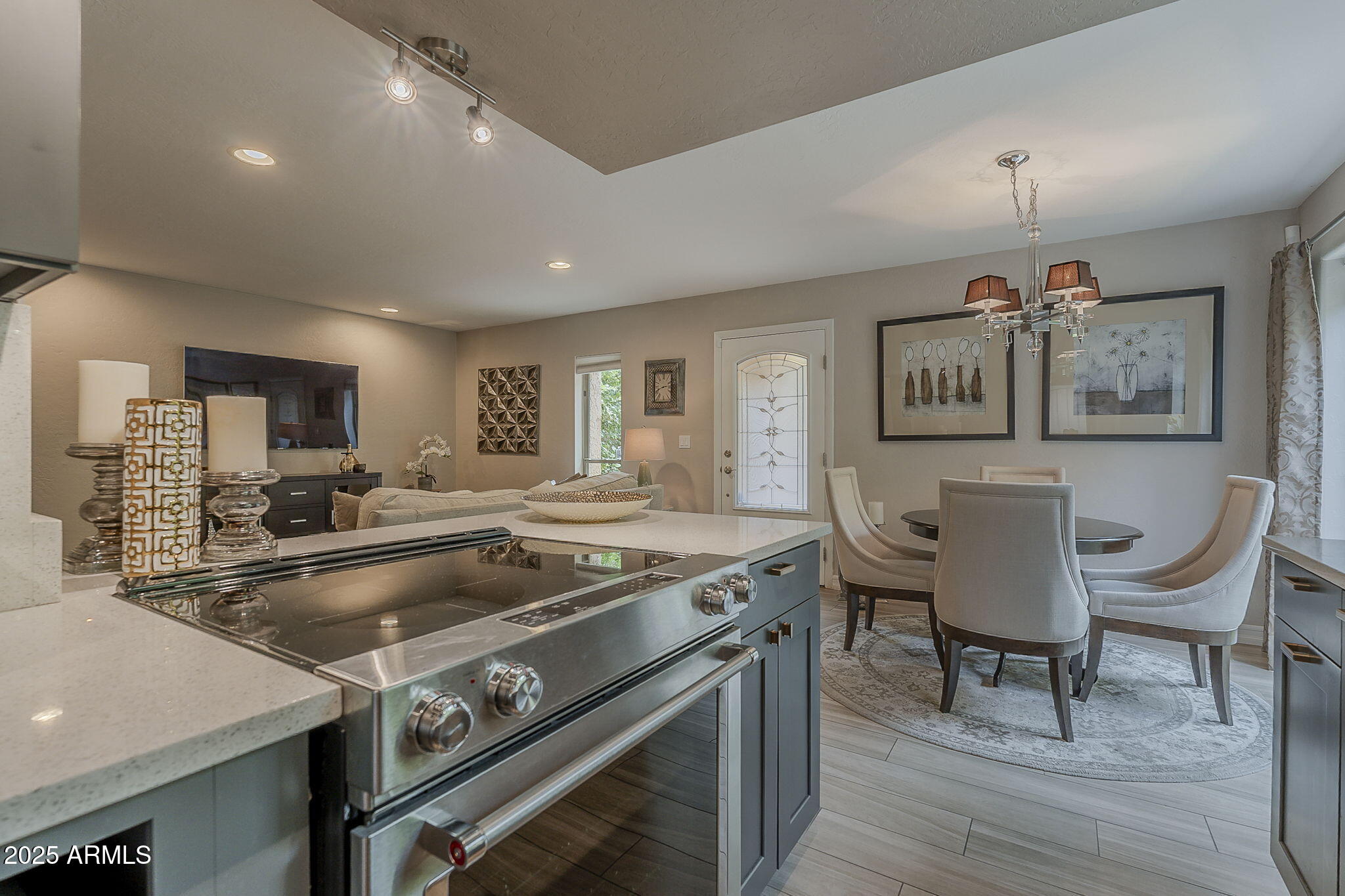 10409 N 10TH Street, 1