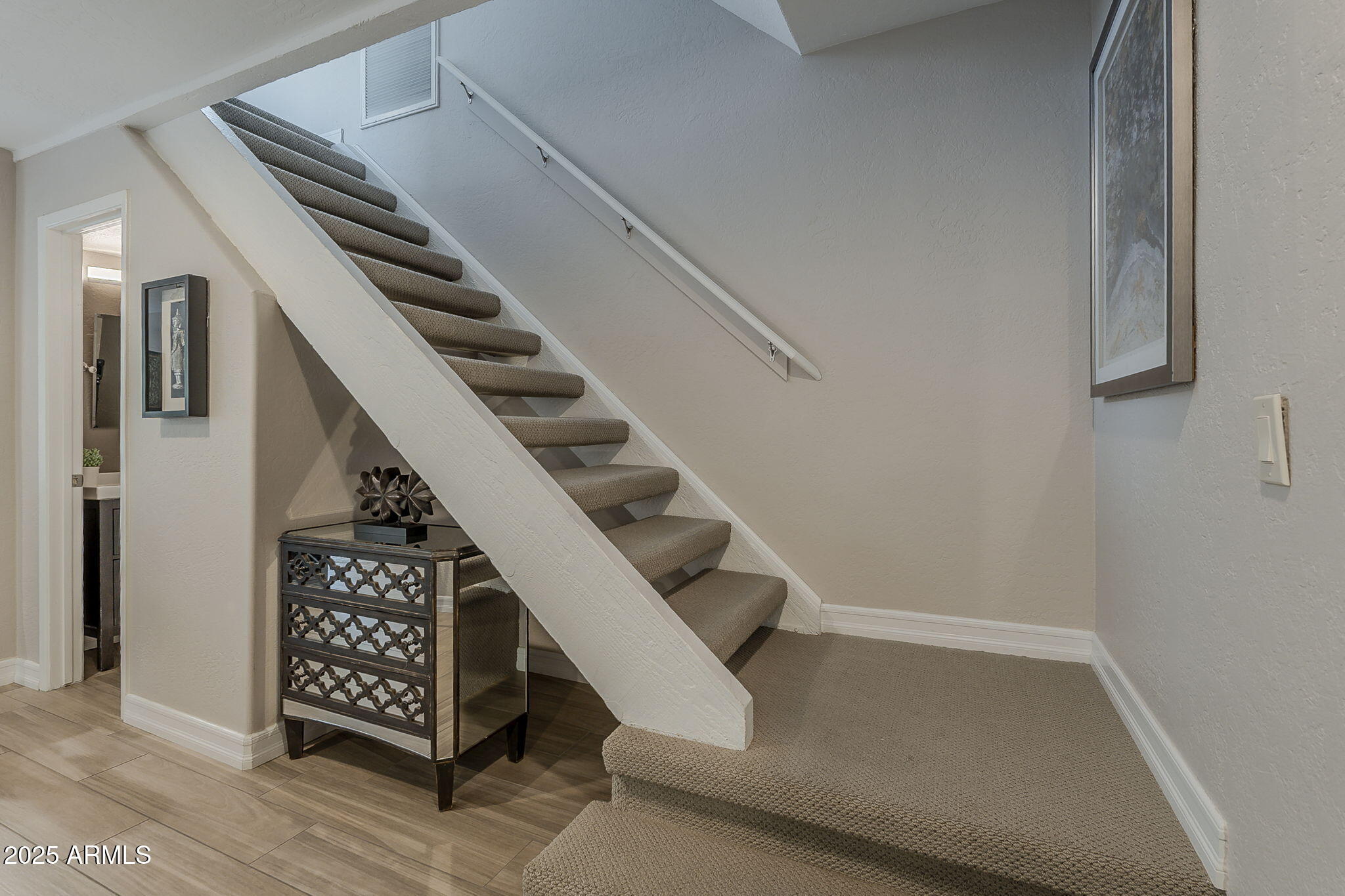 10409 N 10TH Street, 1