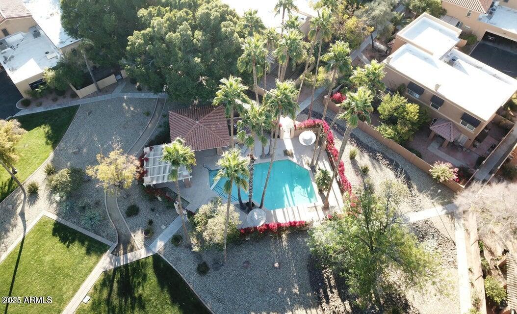 10409 N 10TH Street, 1