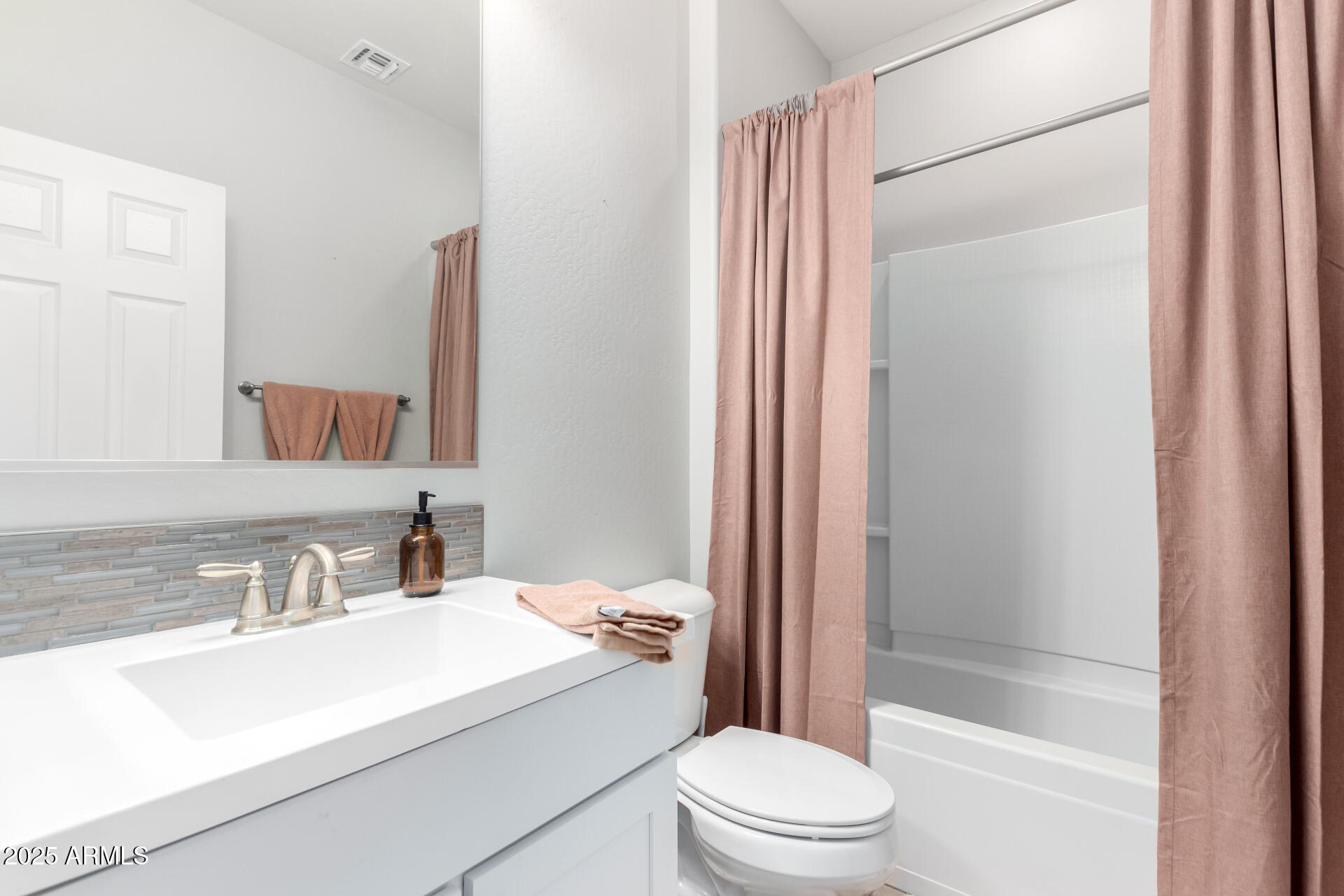 10043 W FOOTHILL Drive