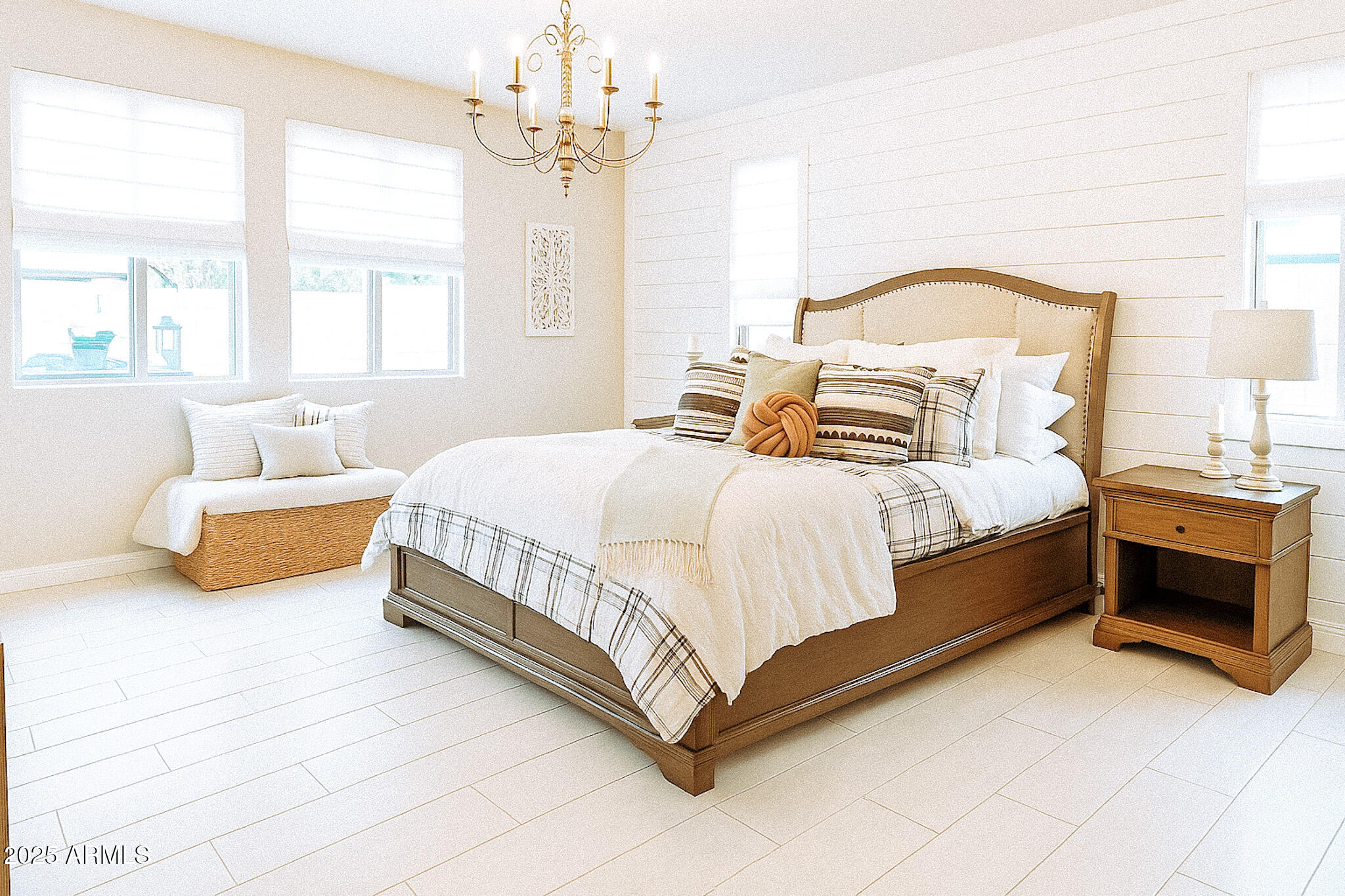 10043 W FOOTHILL Drive