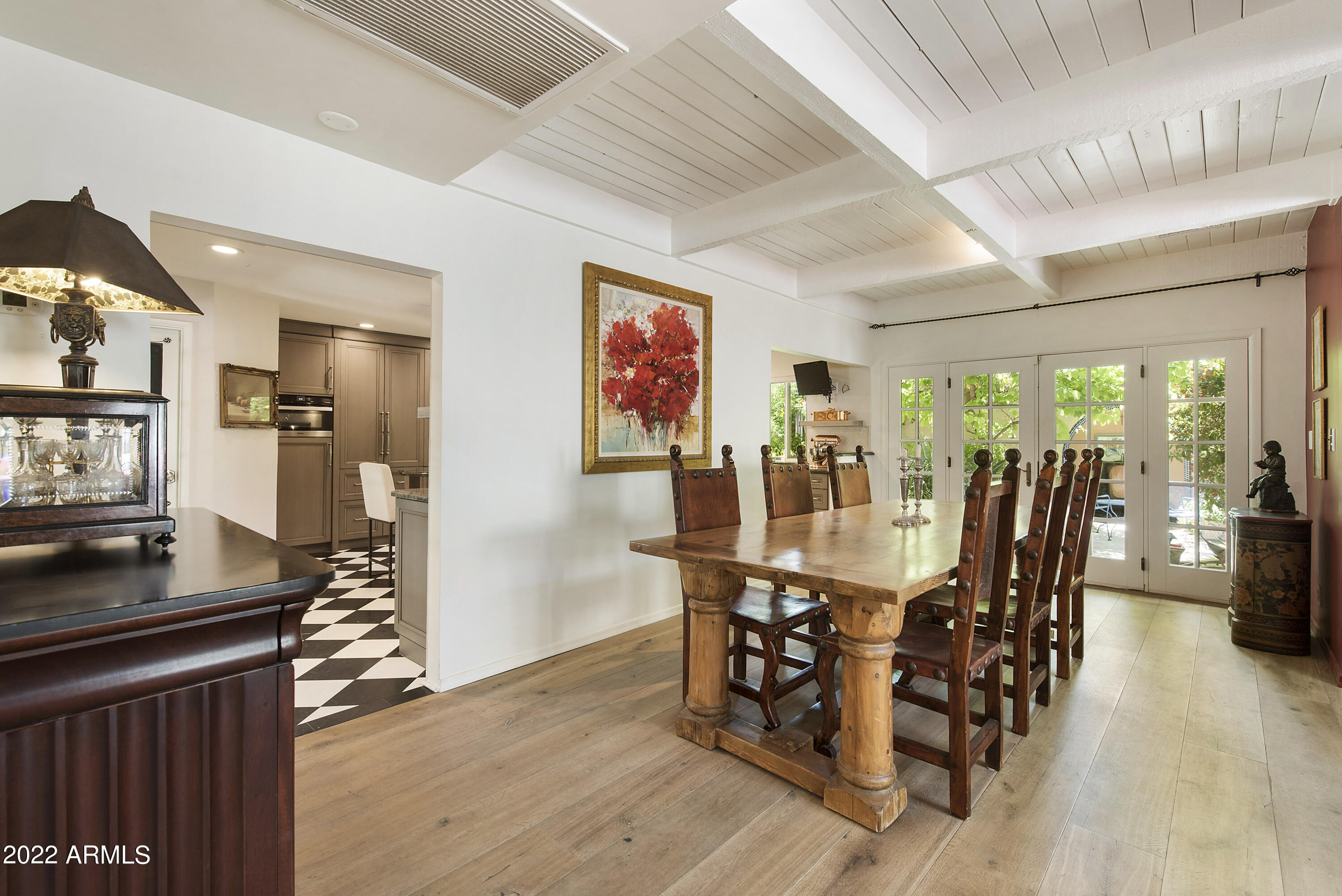 5434 E LINCOLN Drive, 72