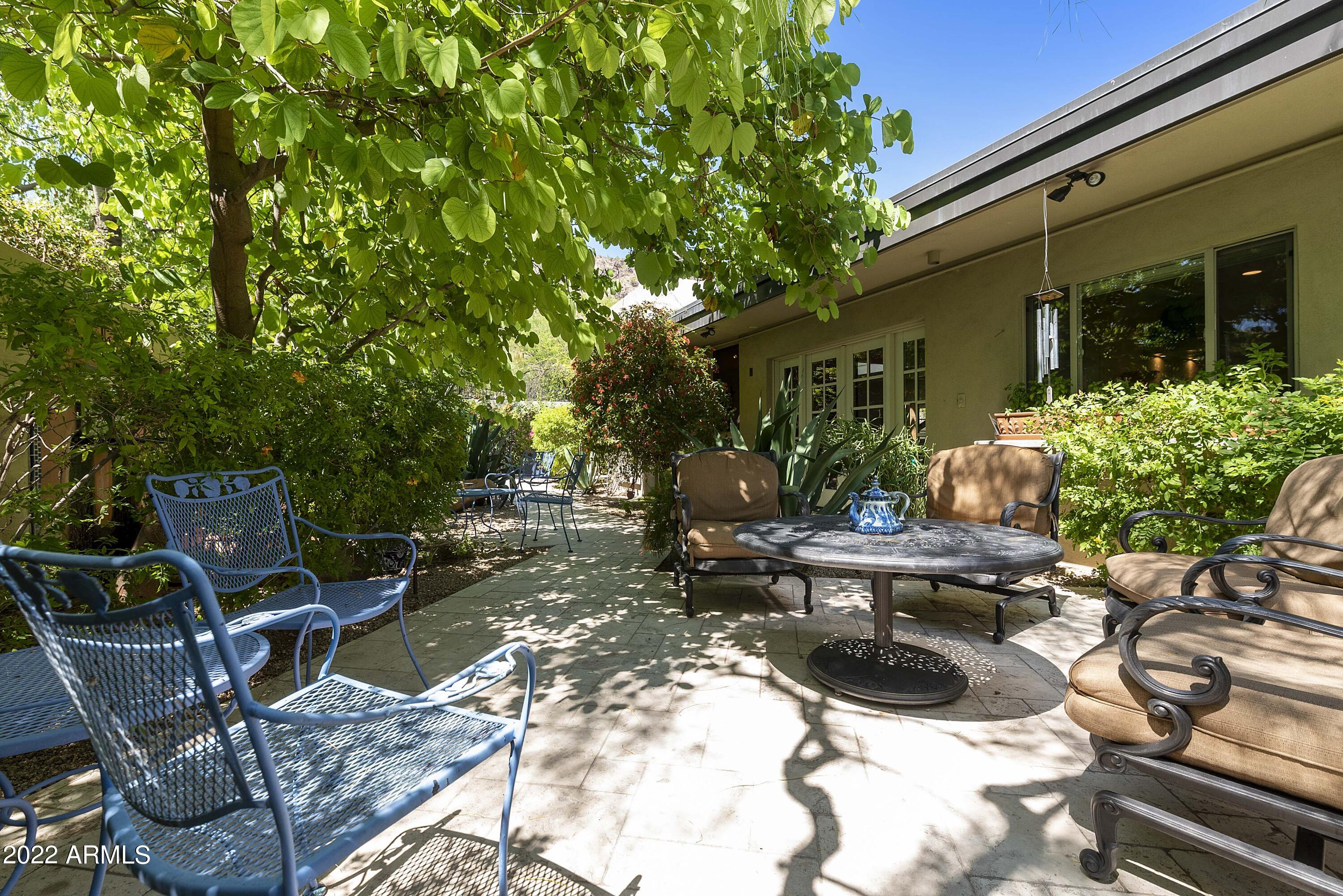 5434 E LINCOLN Drive, 72