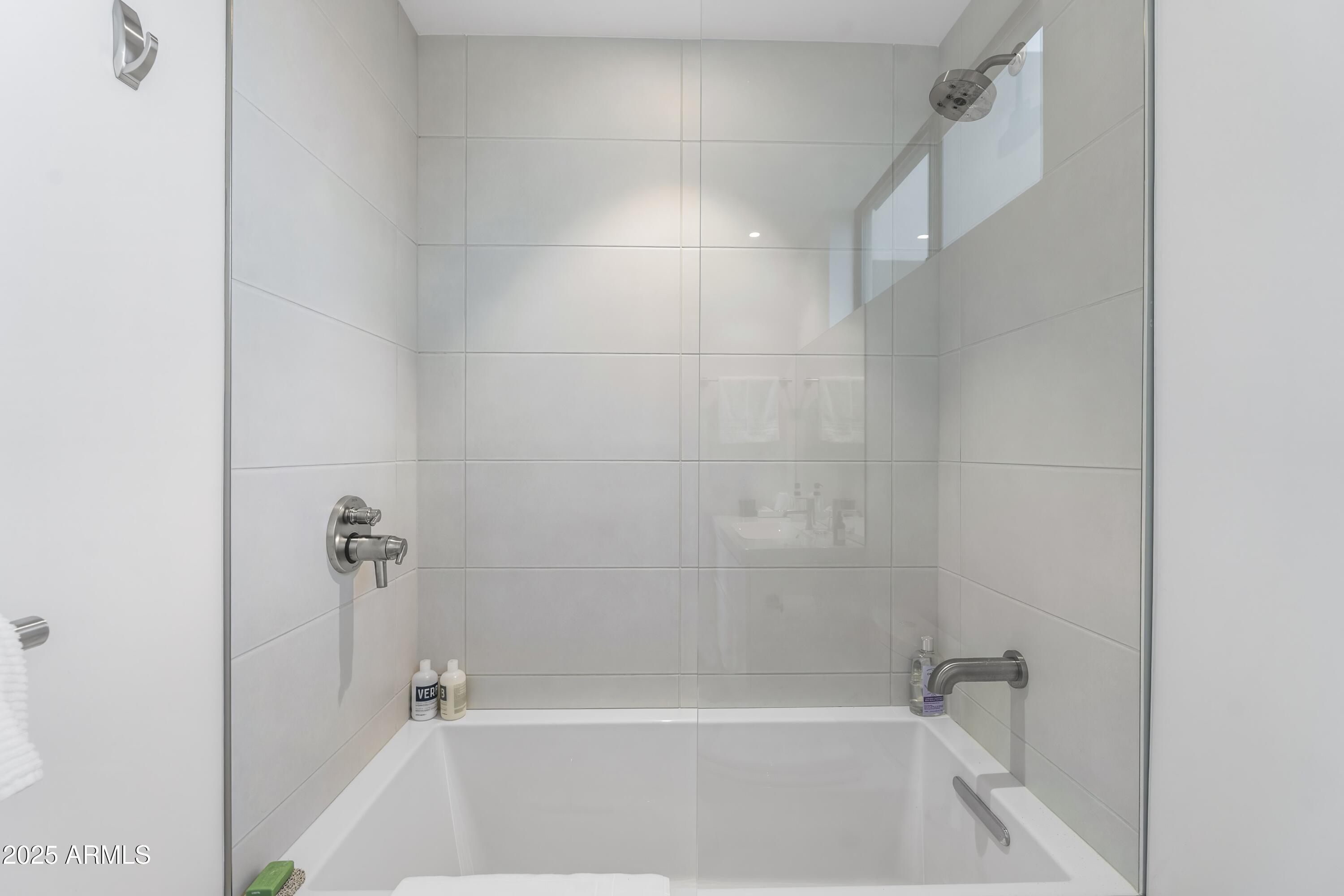 7915 E PRIMROSE Path