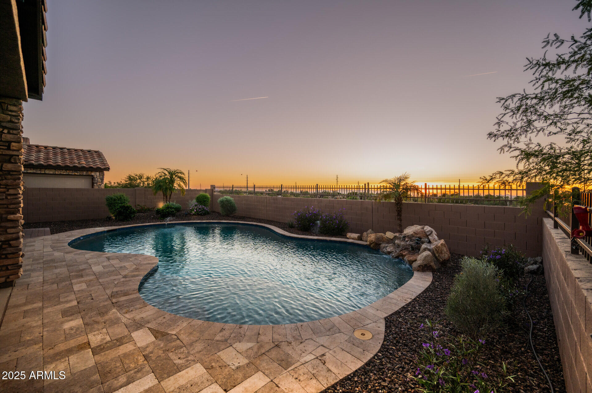 3558 N SONORAN Hills