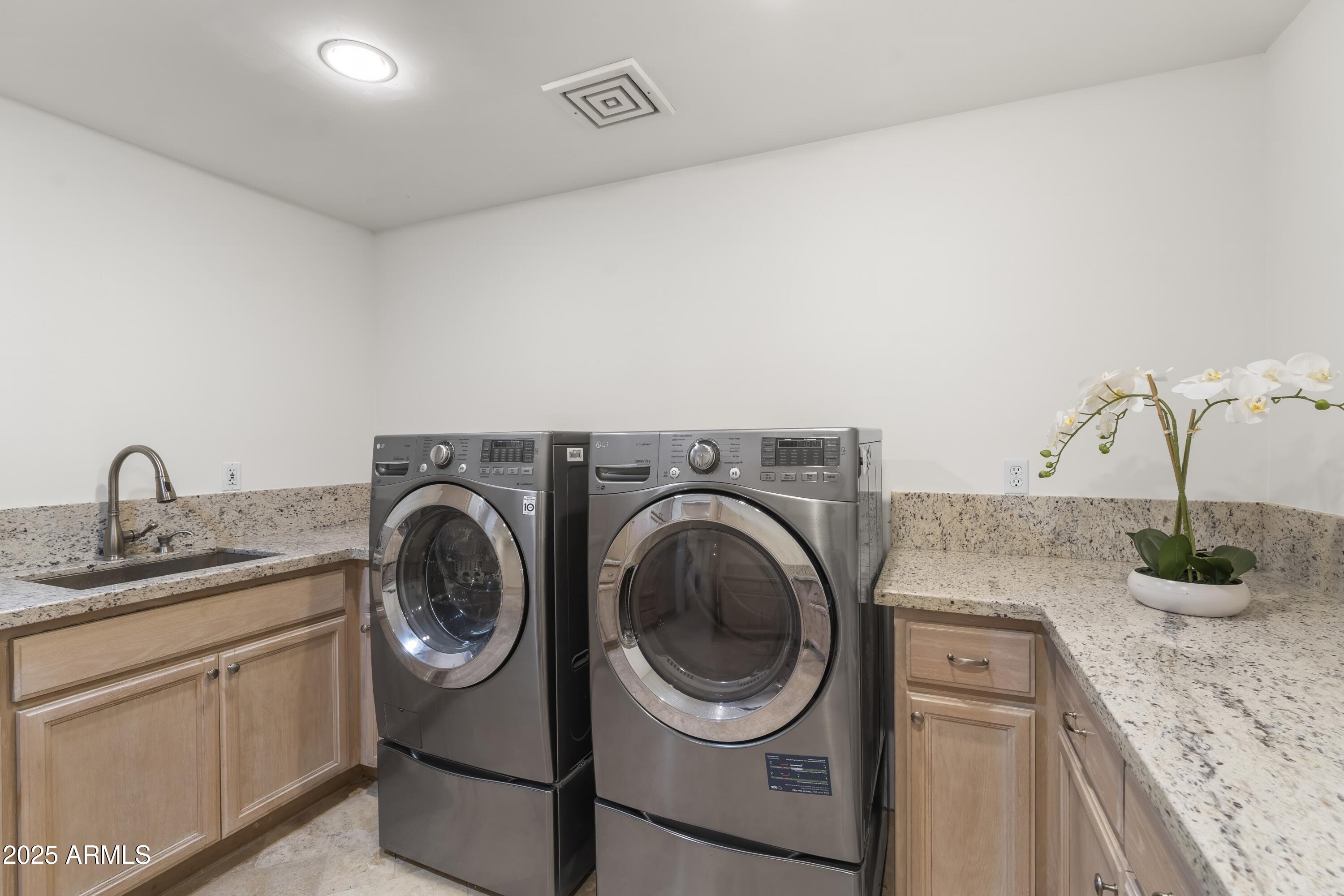 8560 N CANTA BELLO Drive