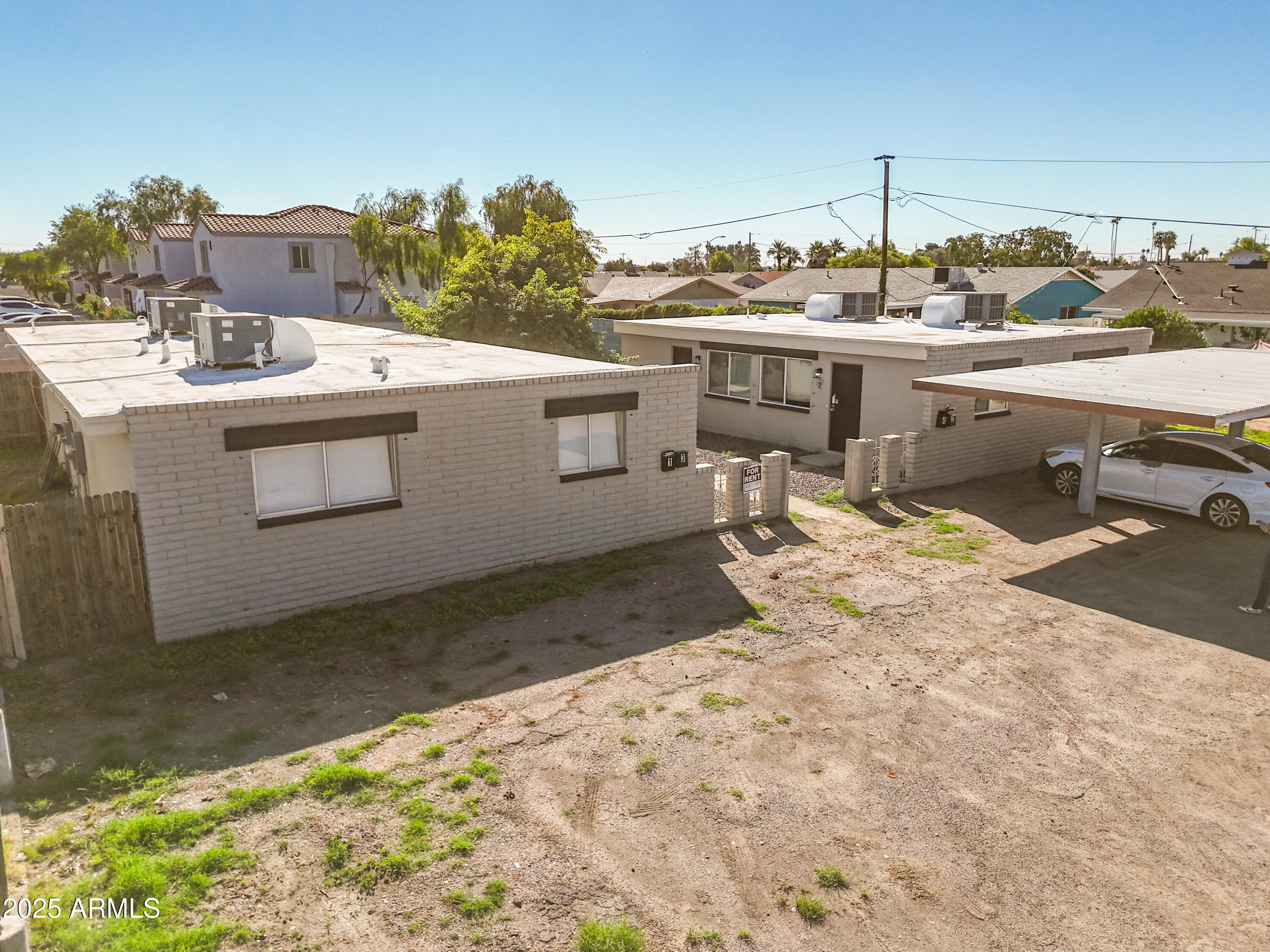 1925 W VILLAGE Drive