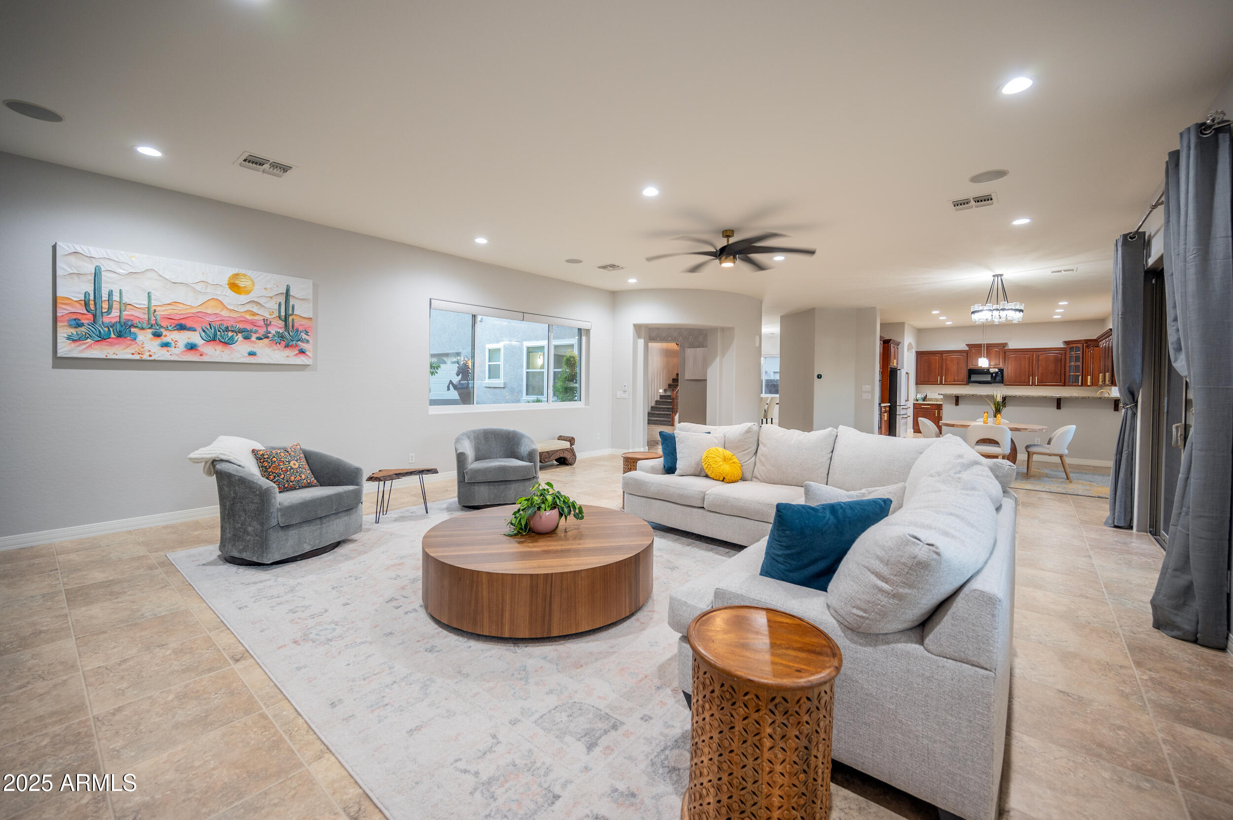 6311 S Roanoke Street