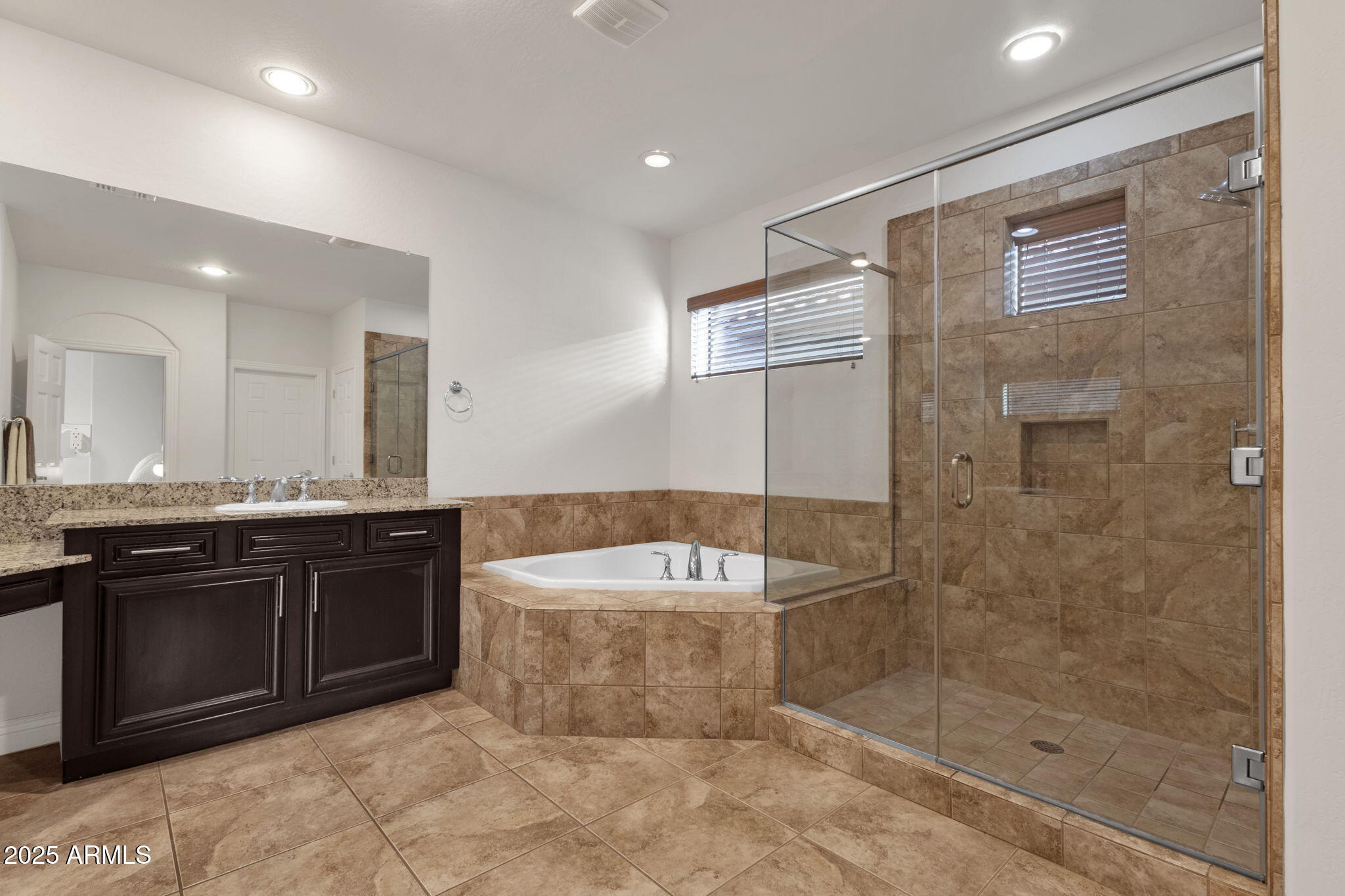 9871 E SOUTH BEND Drive