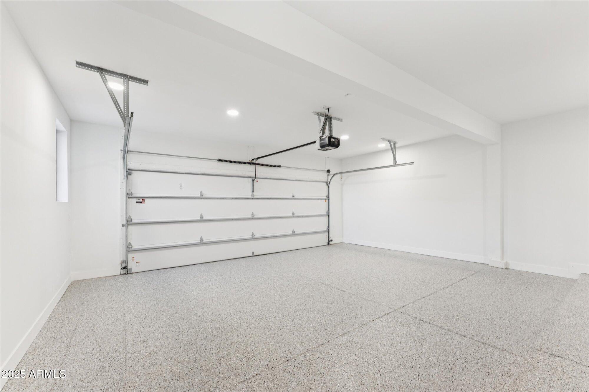 3800 E LINCOLN Drive, 54