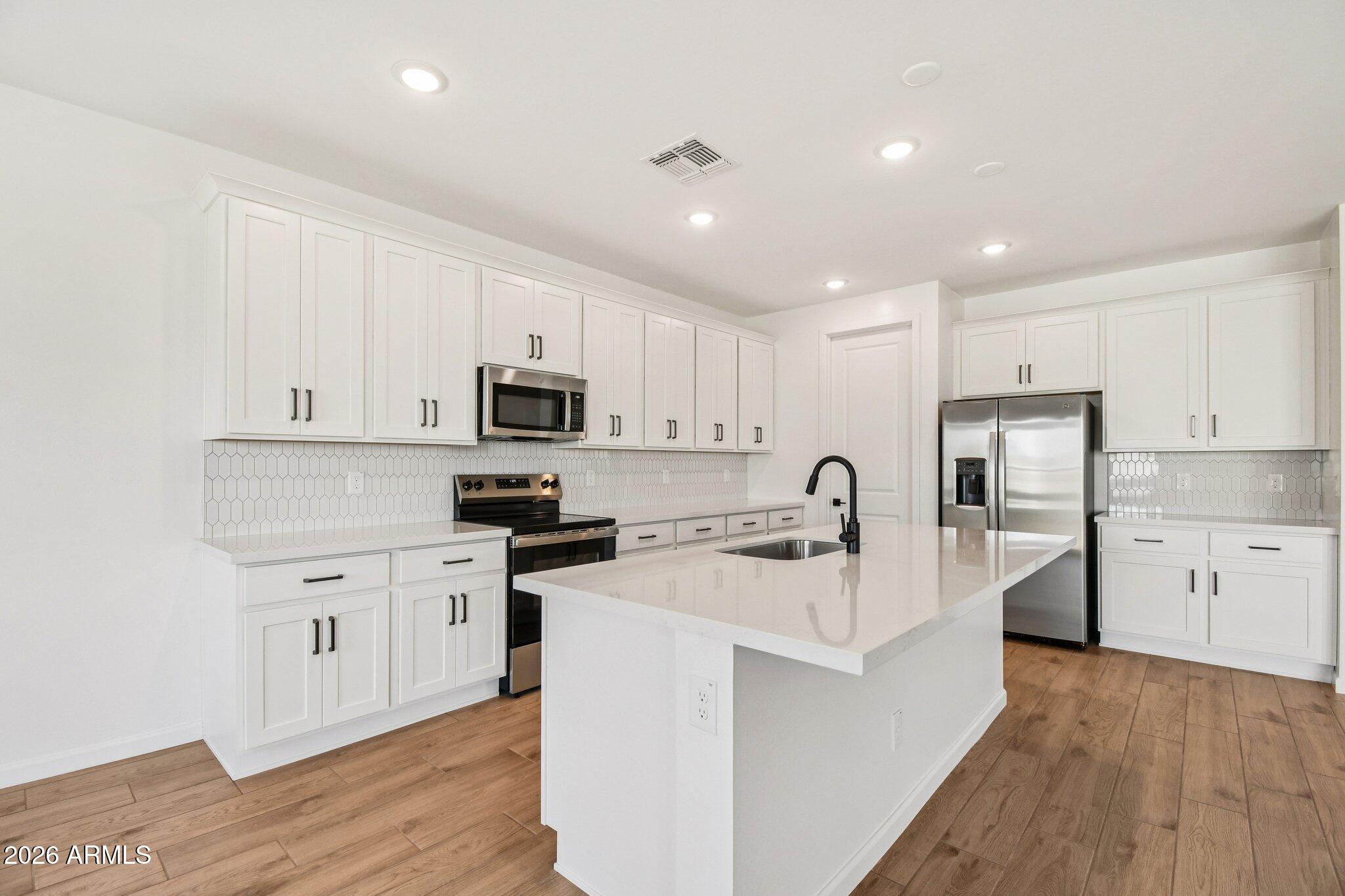 32116 N BUCKAROO Road