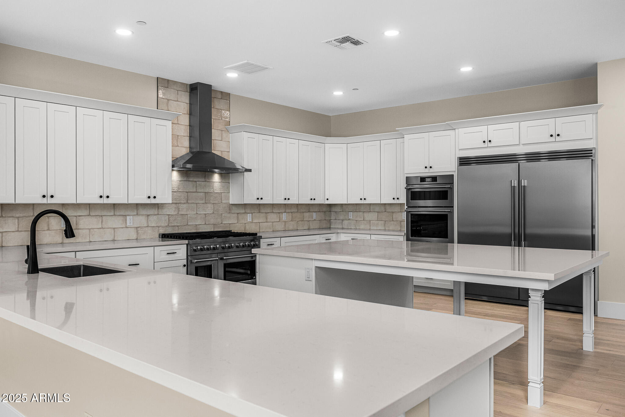 3808 E PICCADILLY Road