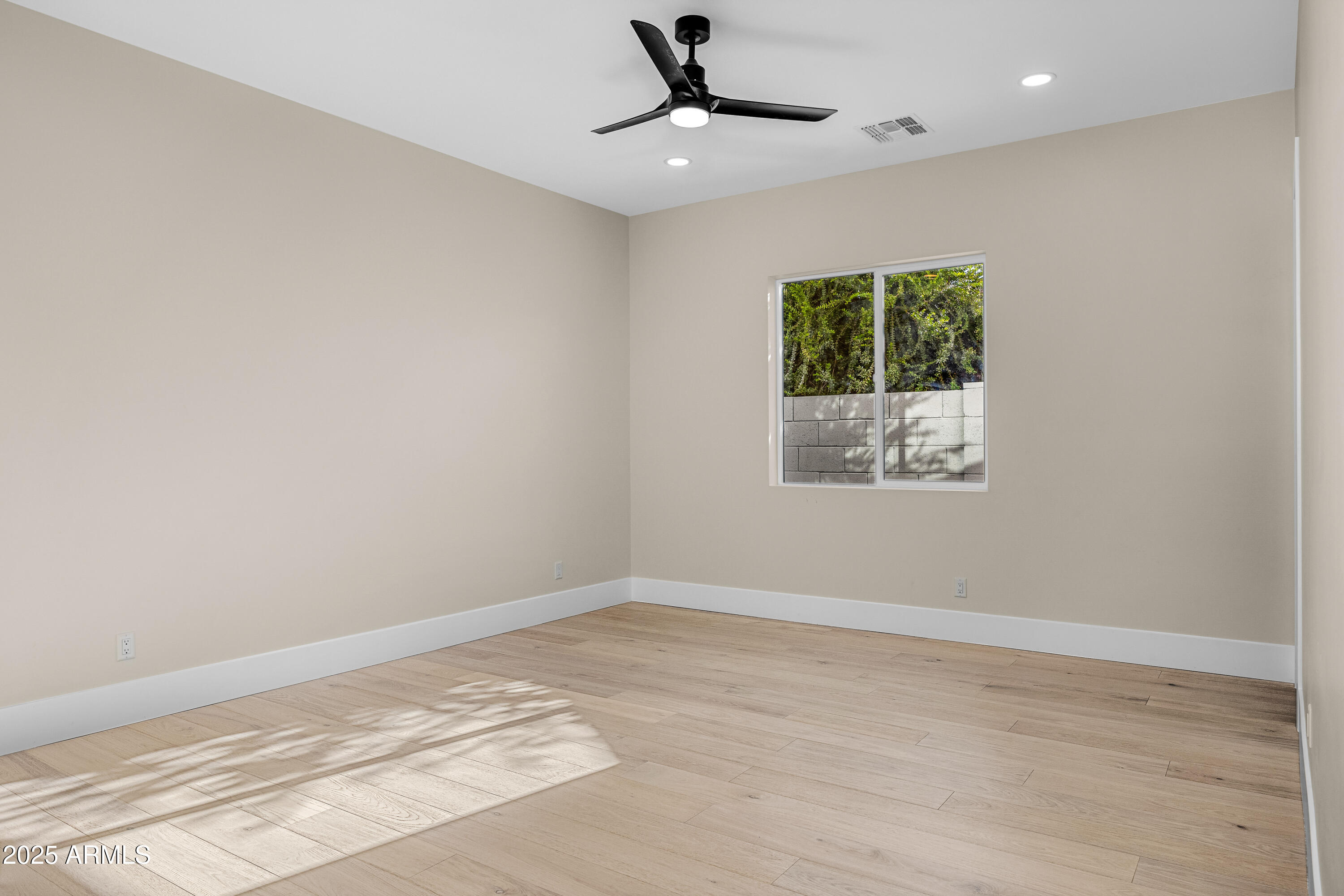 3808 E PICCADILLY Road