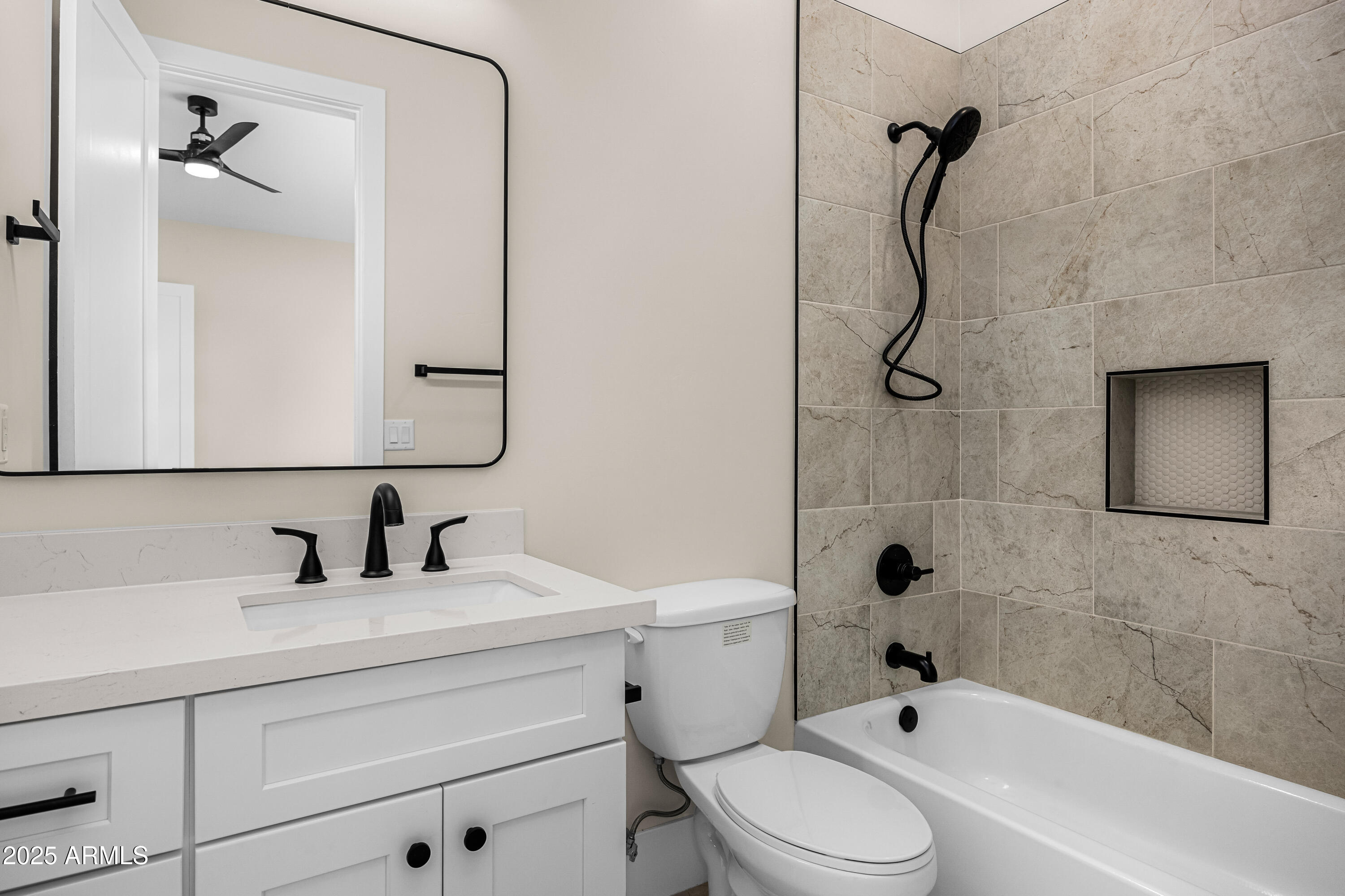 3808 E PICCADILLY Road