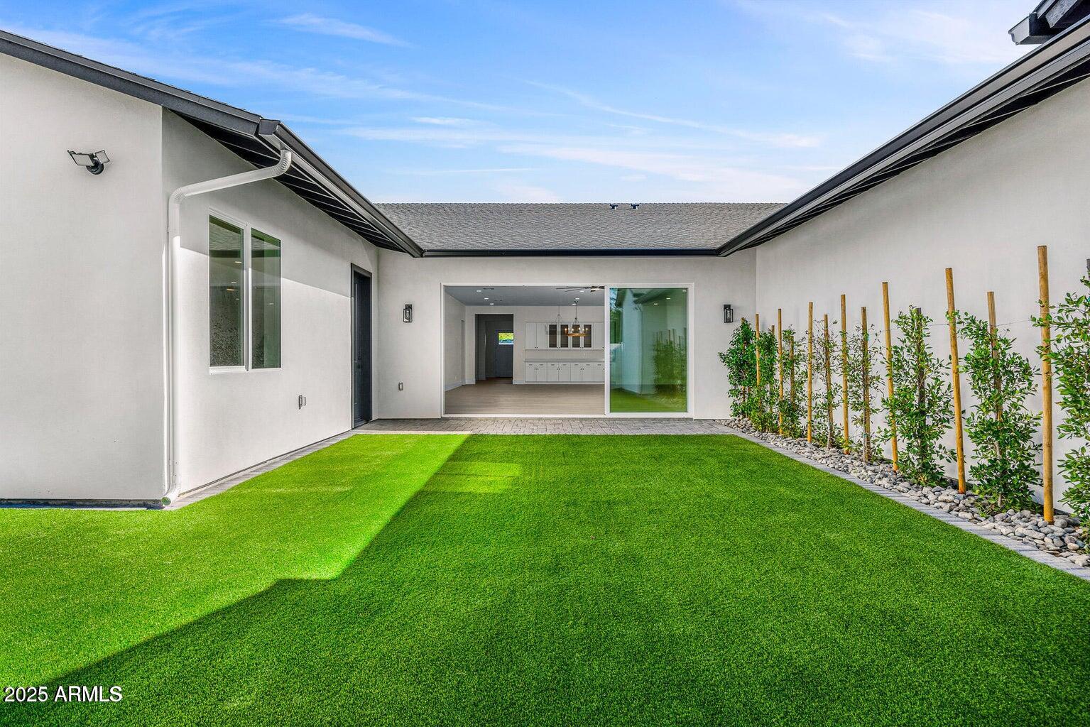 3808 E PICCADILLY Road