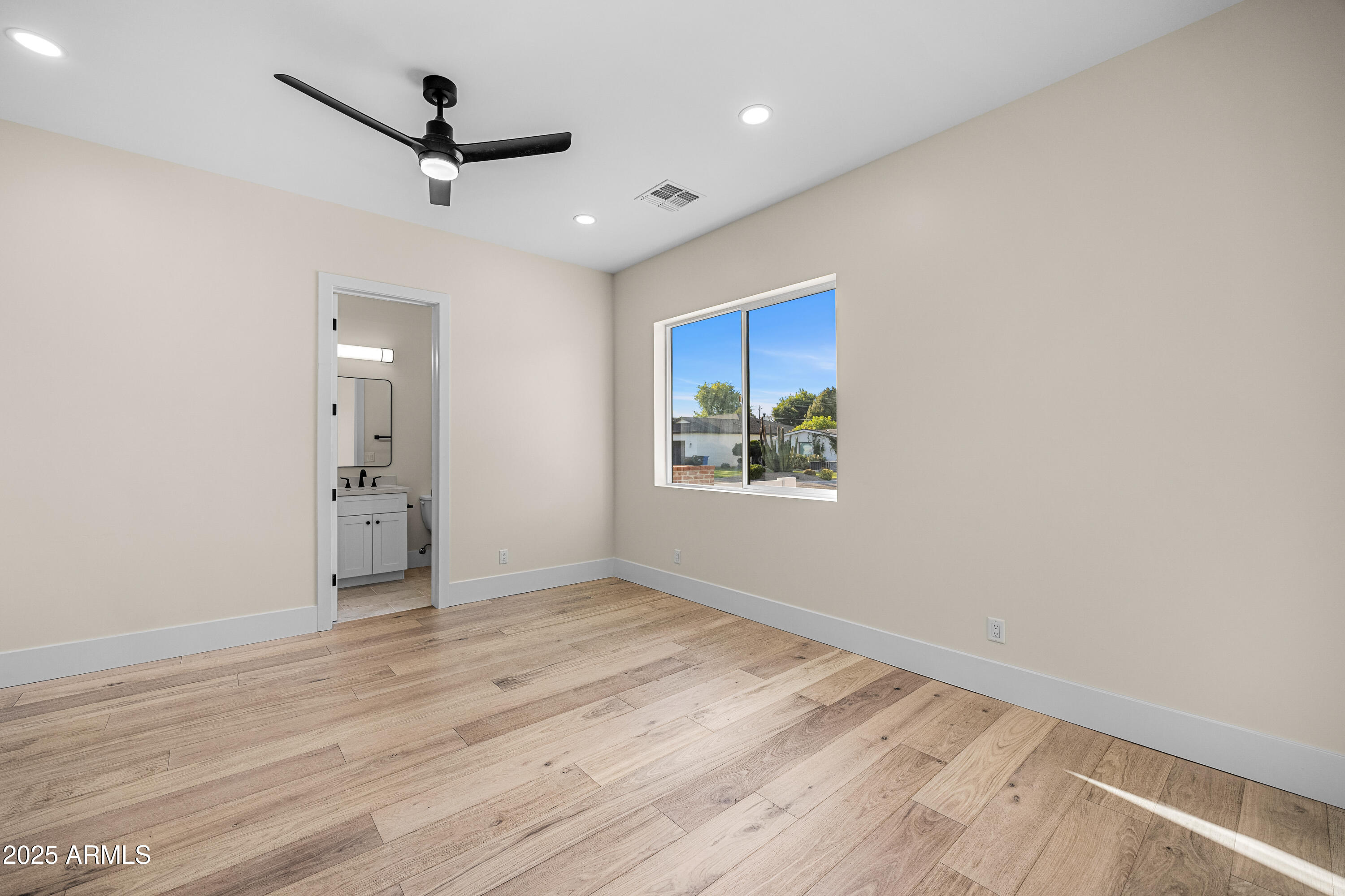 3808 E PICCADILLY Road