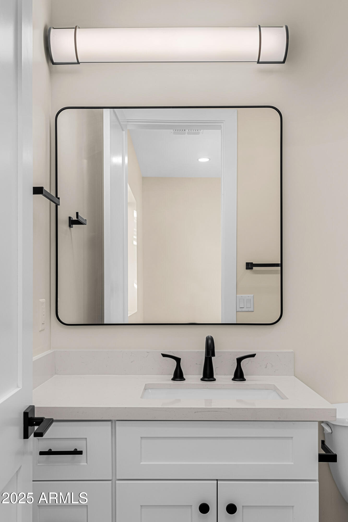 3808 E PICCADILLY Road