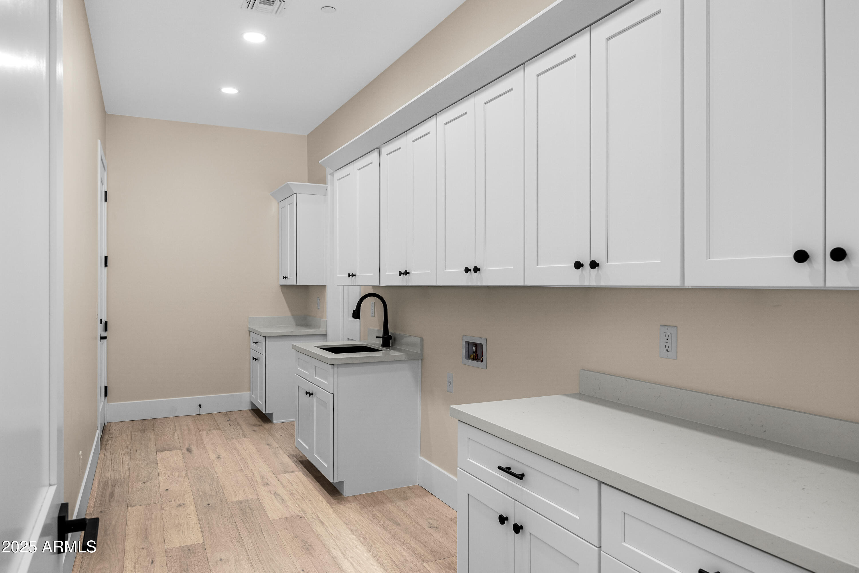 3808 E PICCADILLY Road