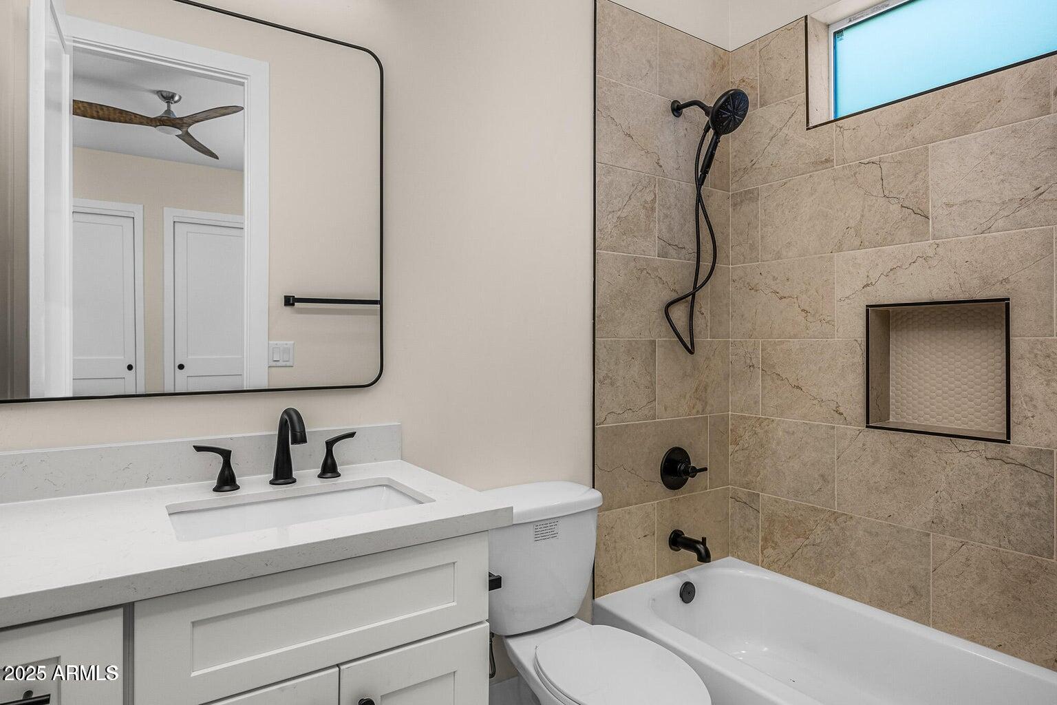 3808 E PICCADILLY Road