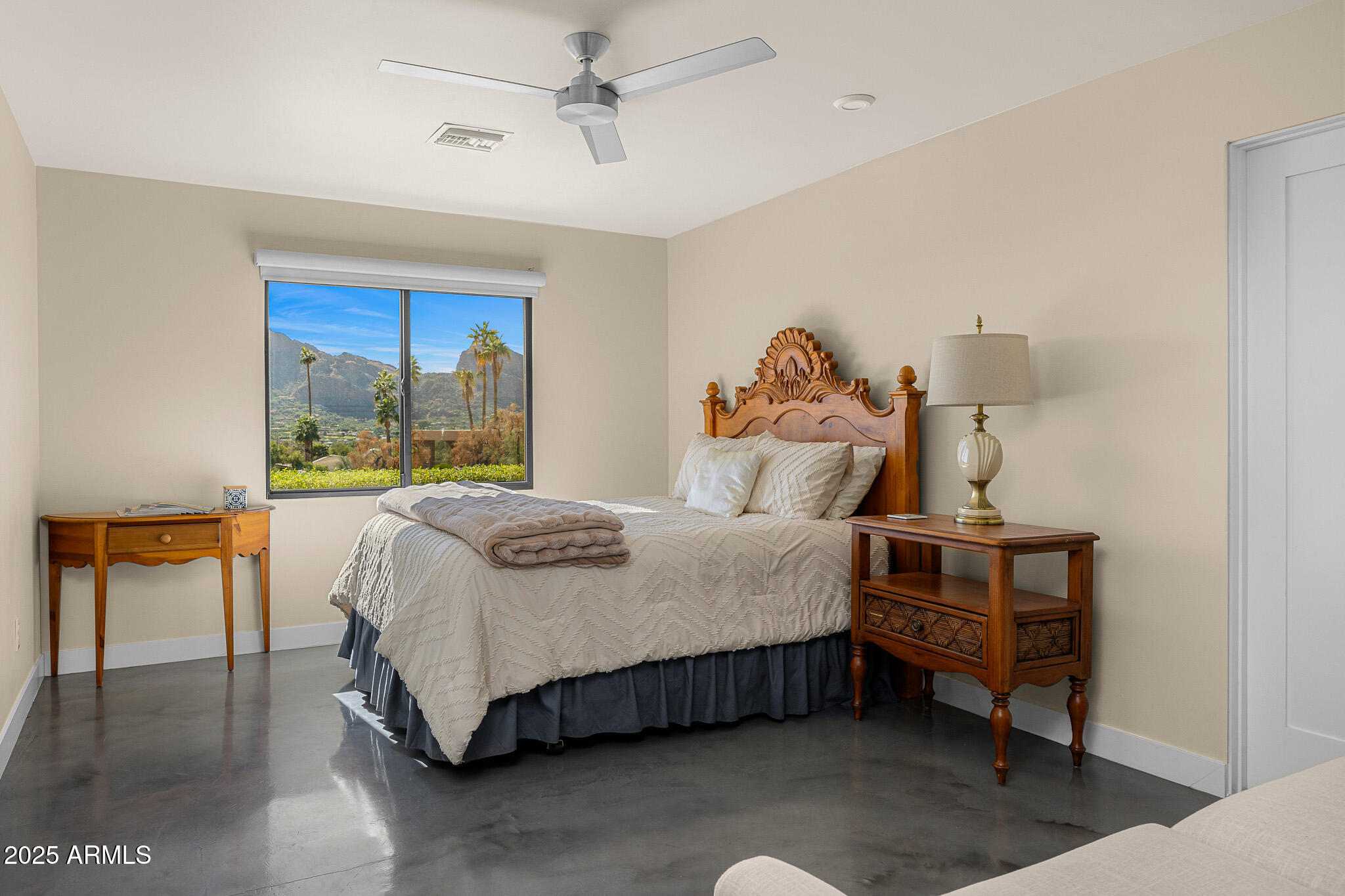 5826 E INDIAN BEND Road