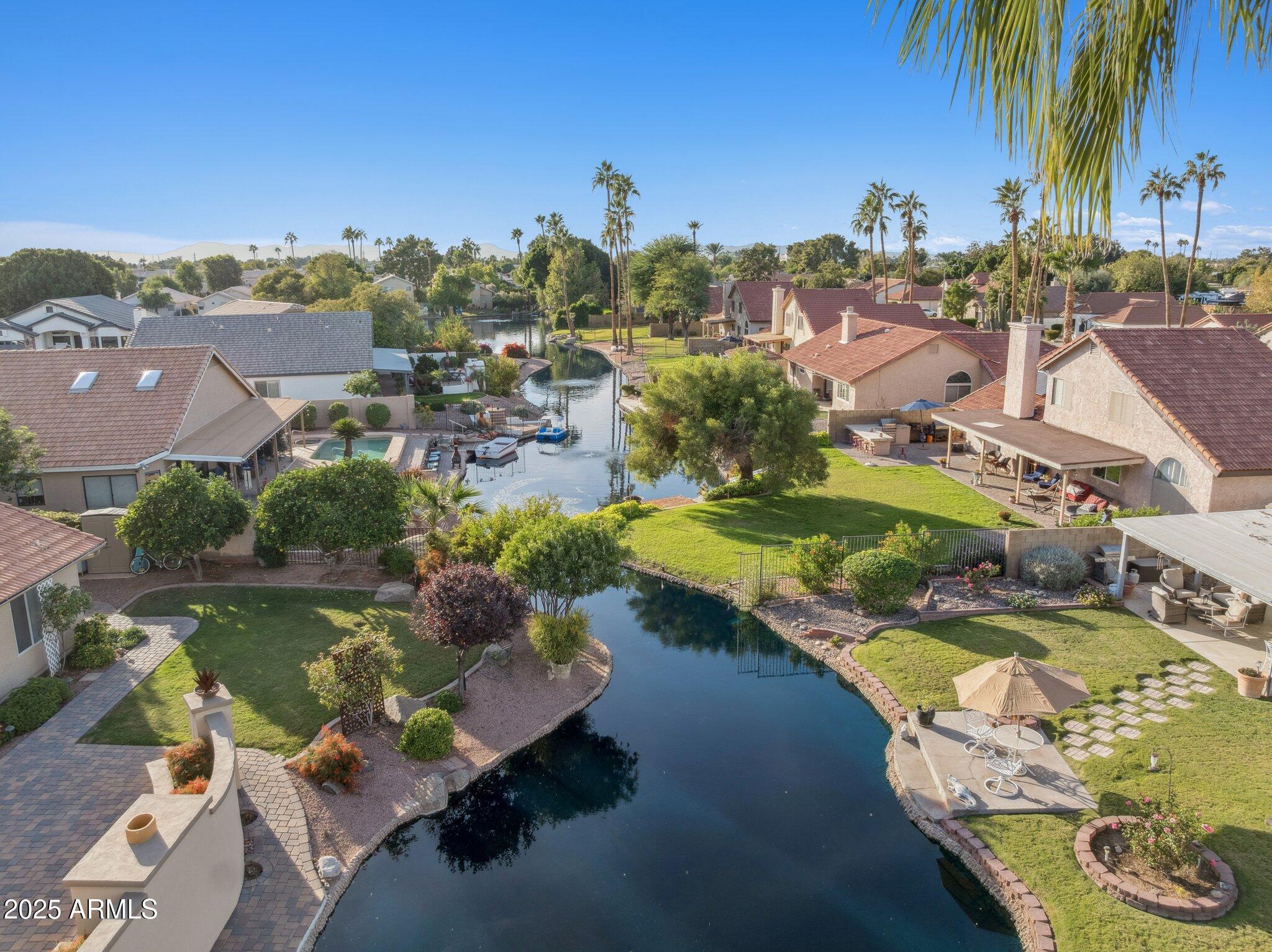 1467 E BOSTON Street