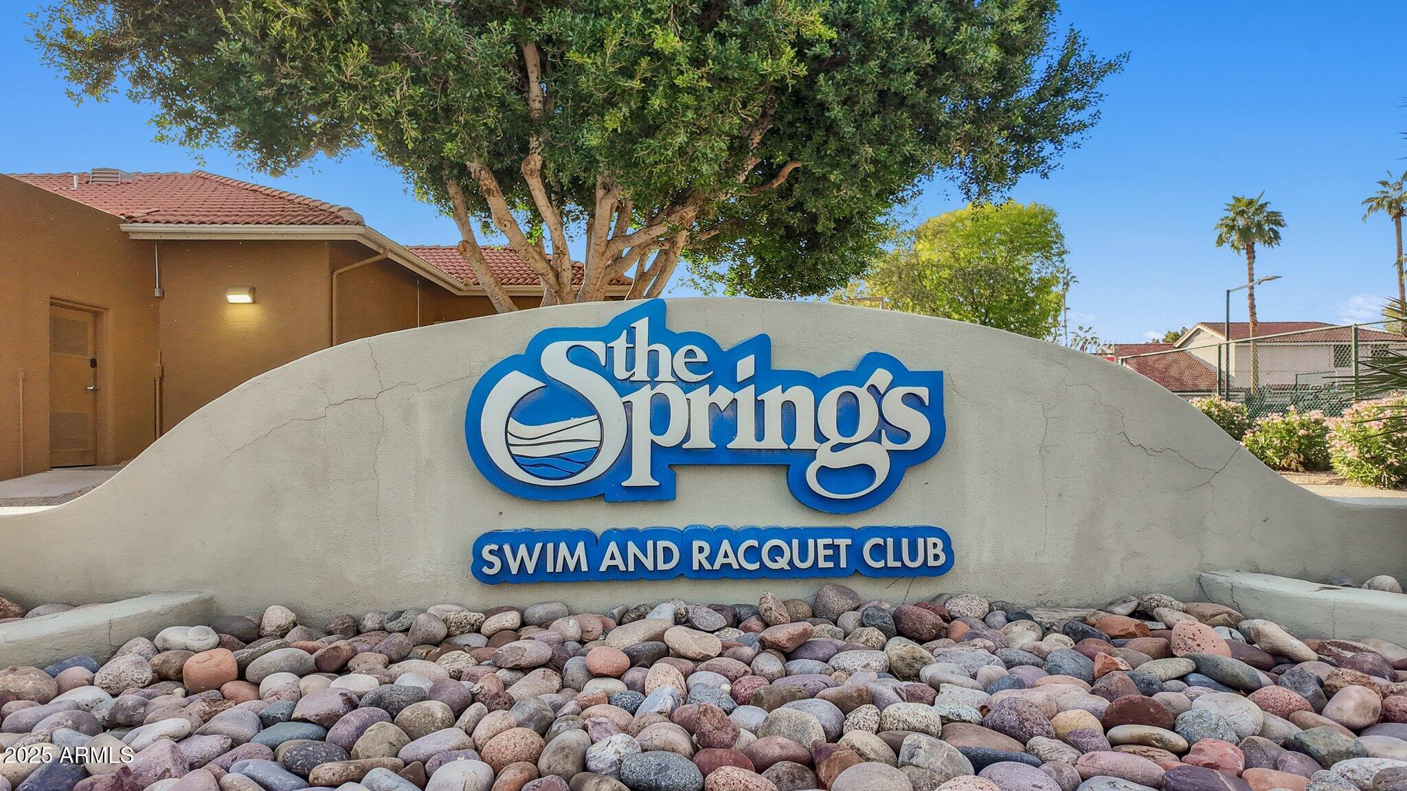 1467 E BOSTON Street