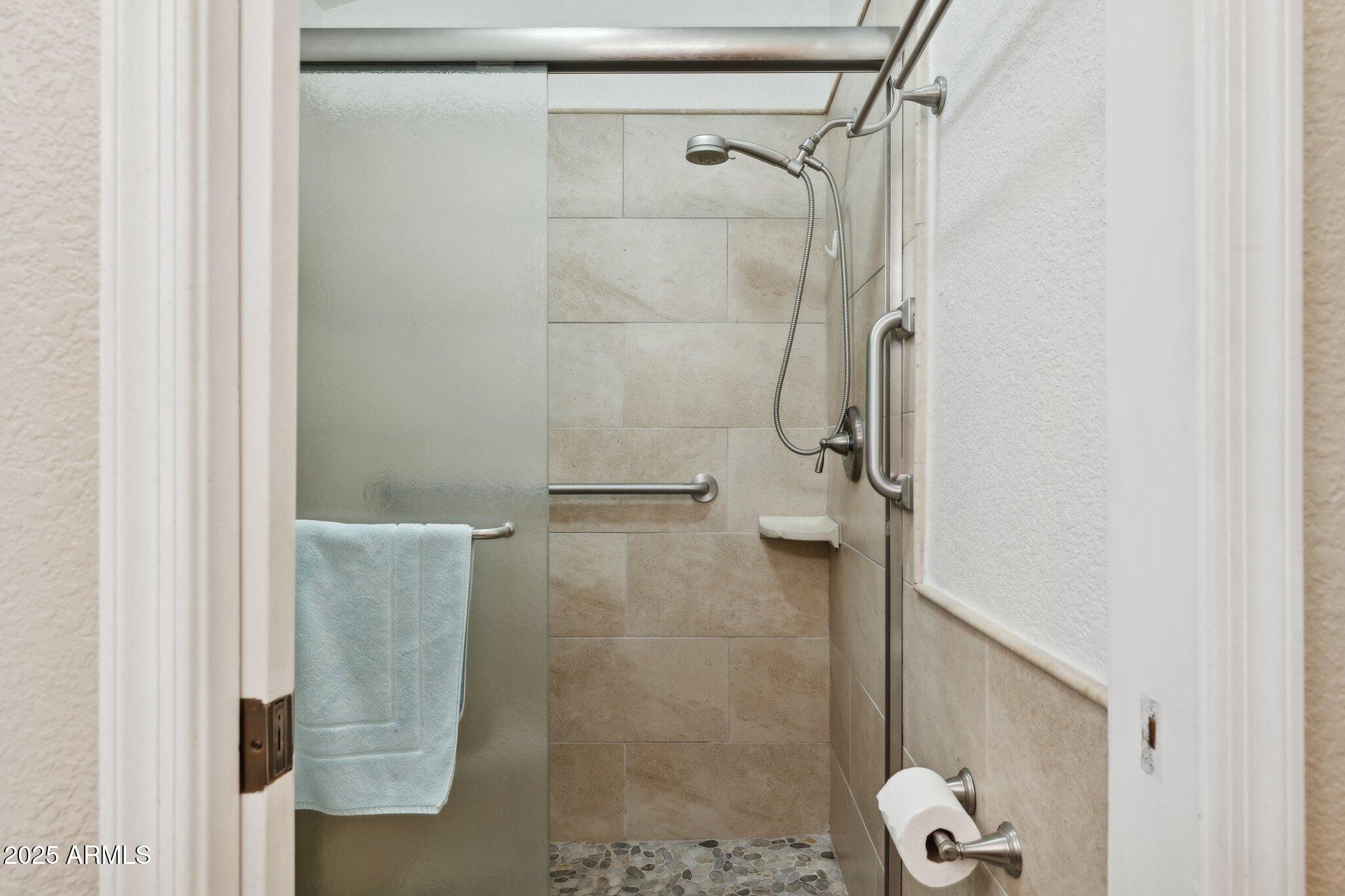 1467 E BOSTON Street