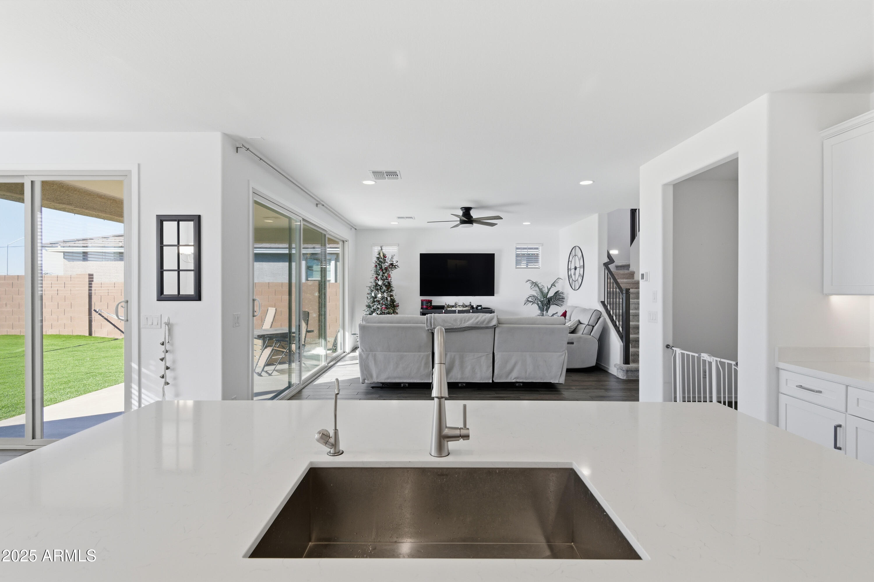 10941 E TEXAS Avenue