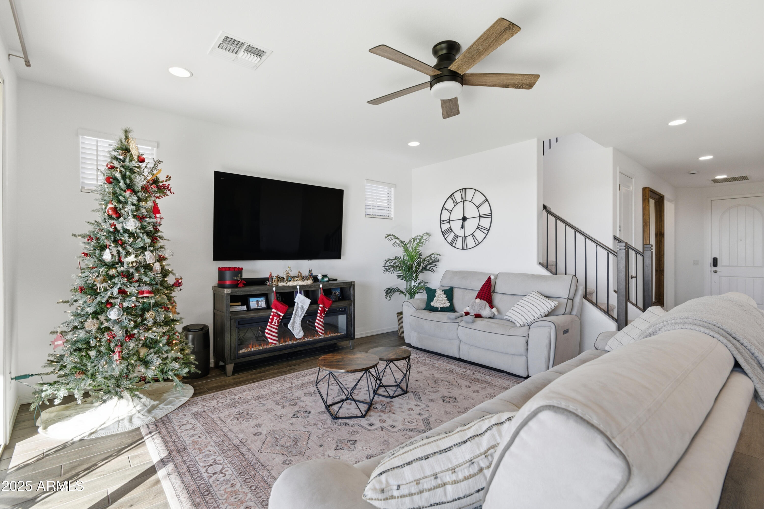 10941 E TEXAS Avenue