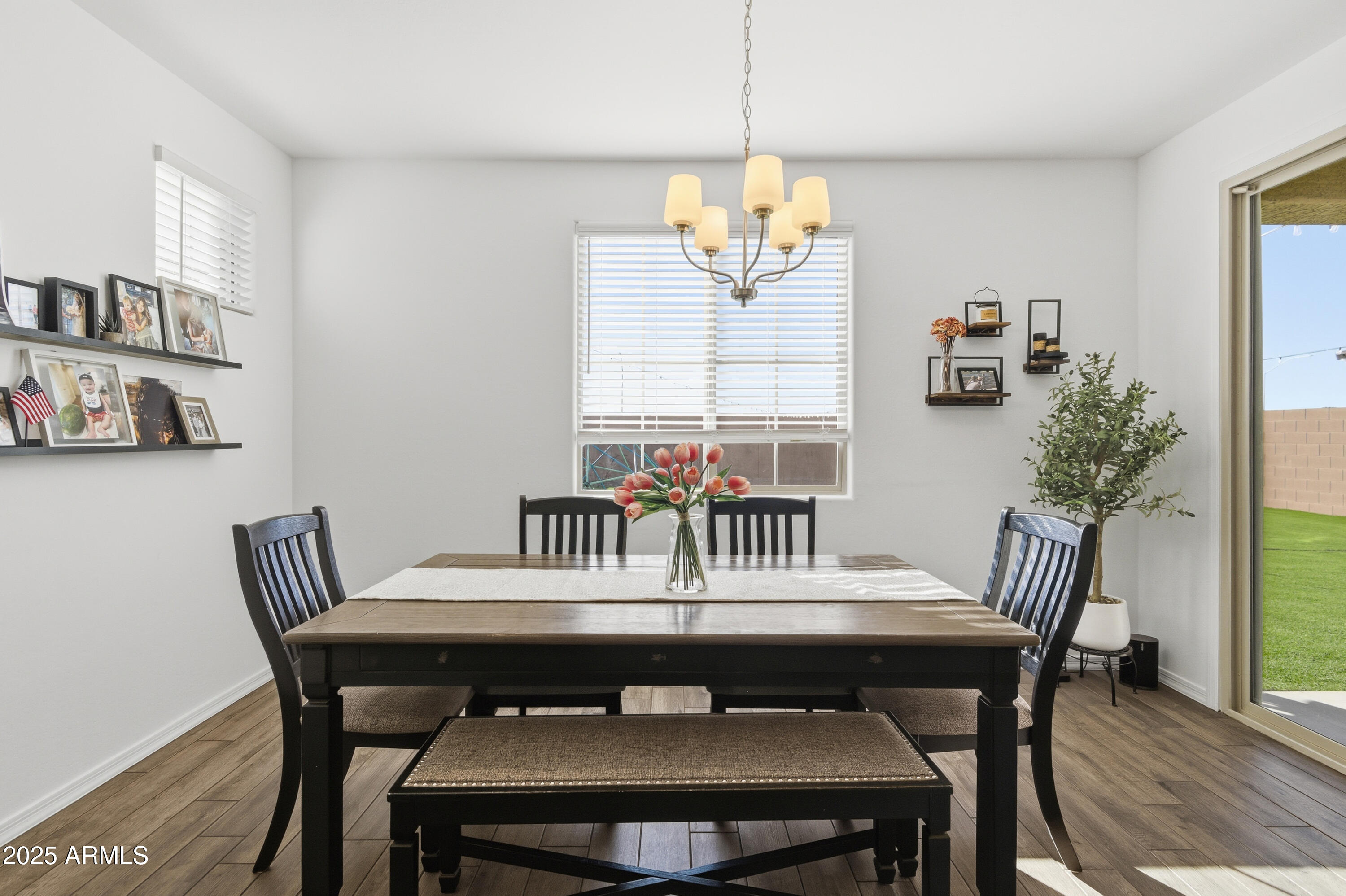 10941 E TEXAS Avenue