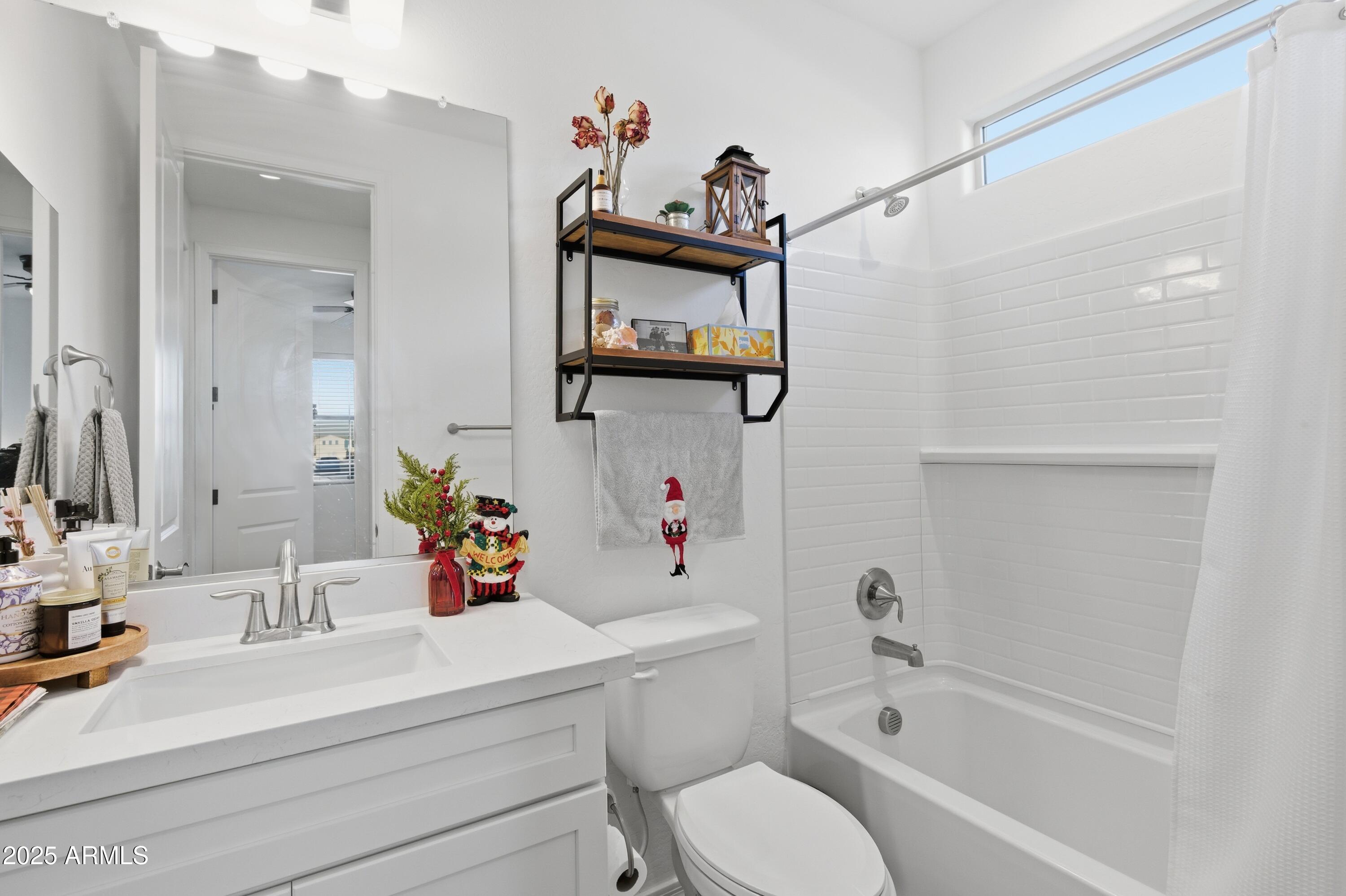 10941 E TEXAS Avenue