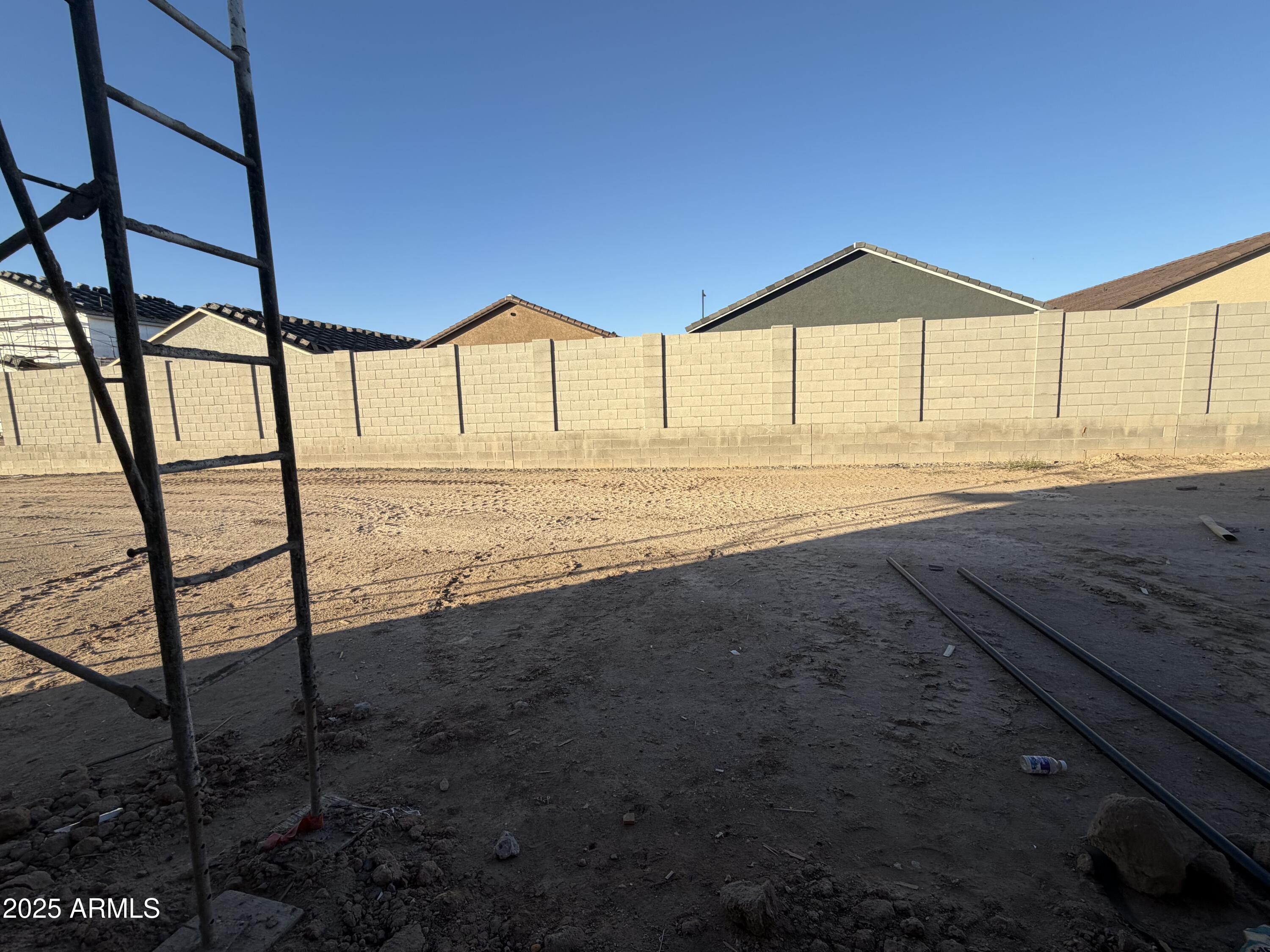 24200 W BOWKER Street