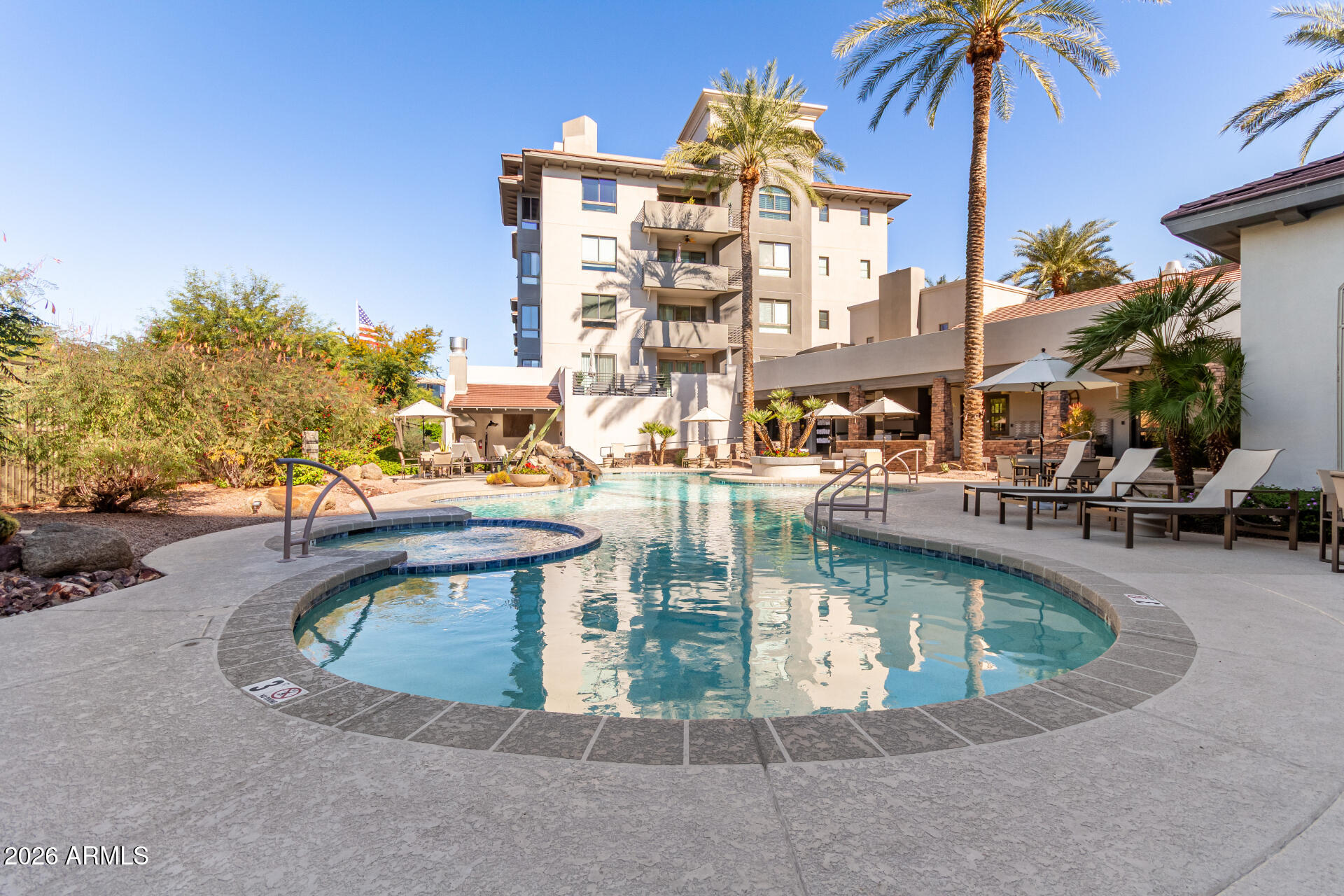 15802 N 71ST Street, 406