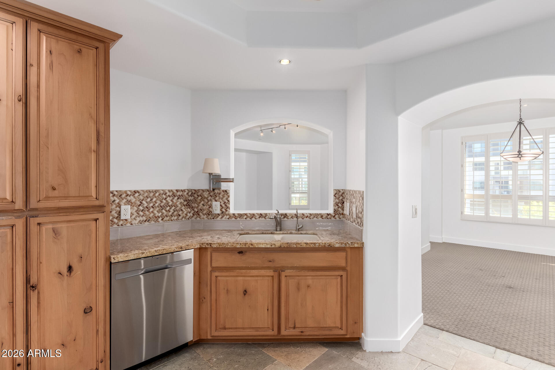 15802 N 71ST Street, 406