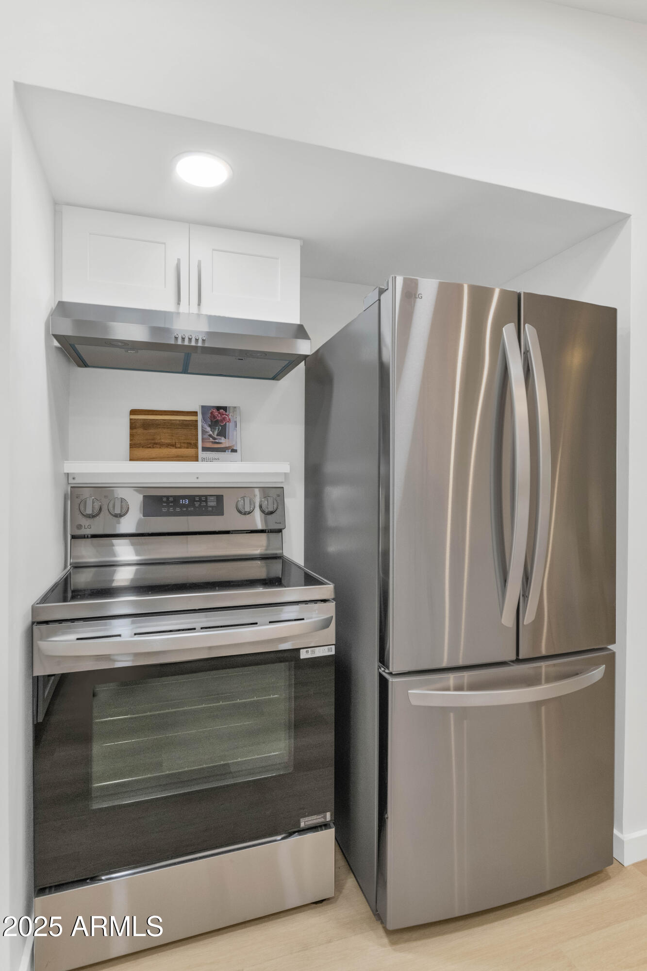 3505 E CAMPBELL Avenue, 7