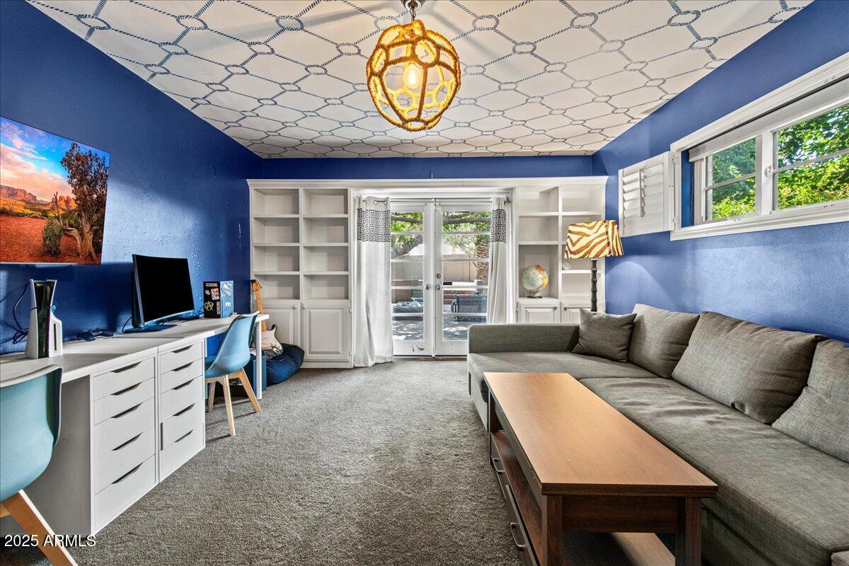 4721 E CALLE REDONDA