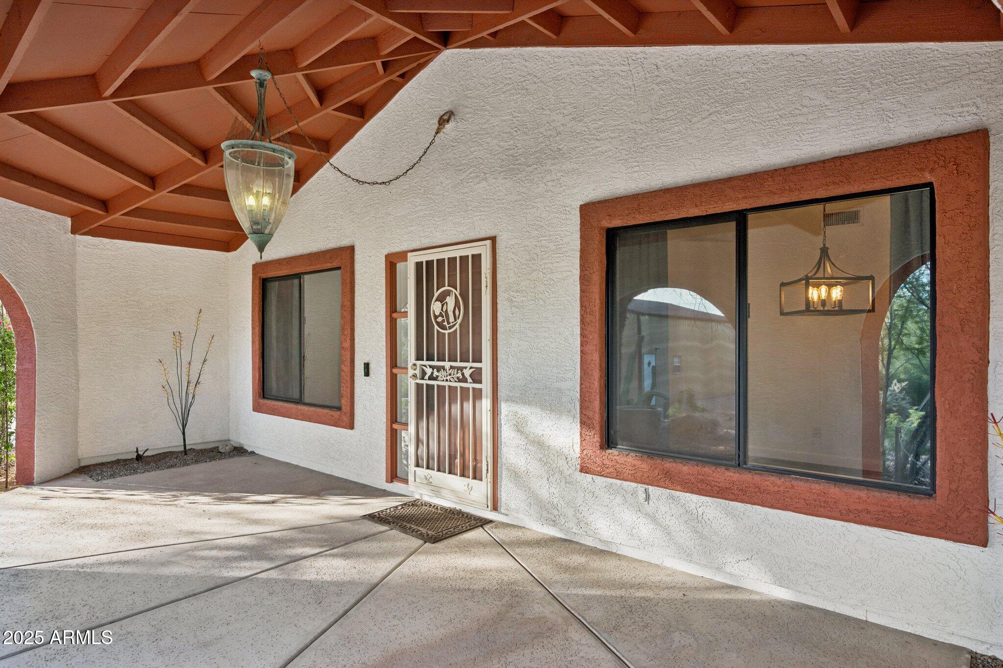 6548 E BARWICK Drive