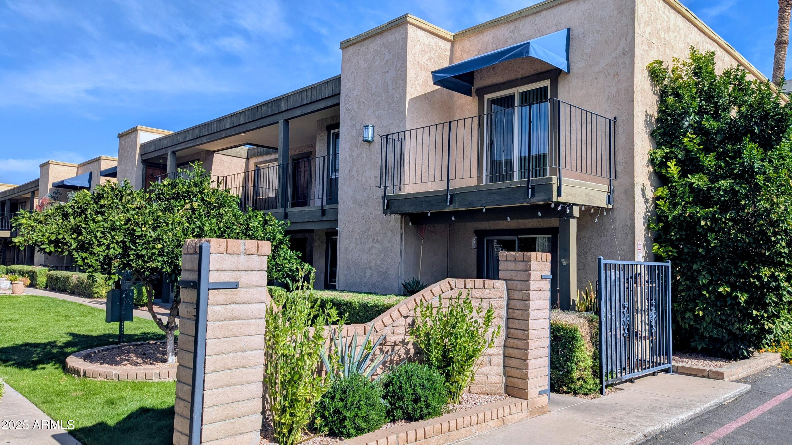 2228 E CAMPBELL Avenue 234